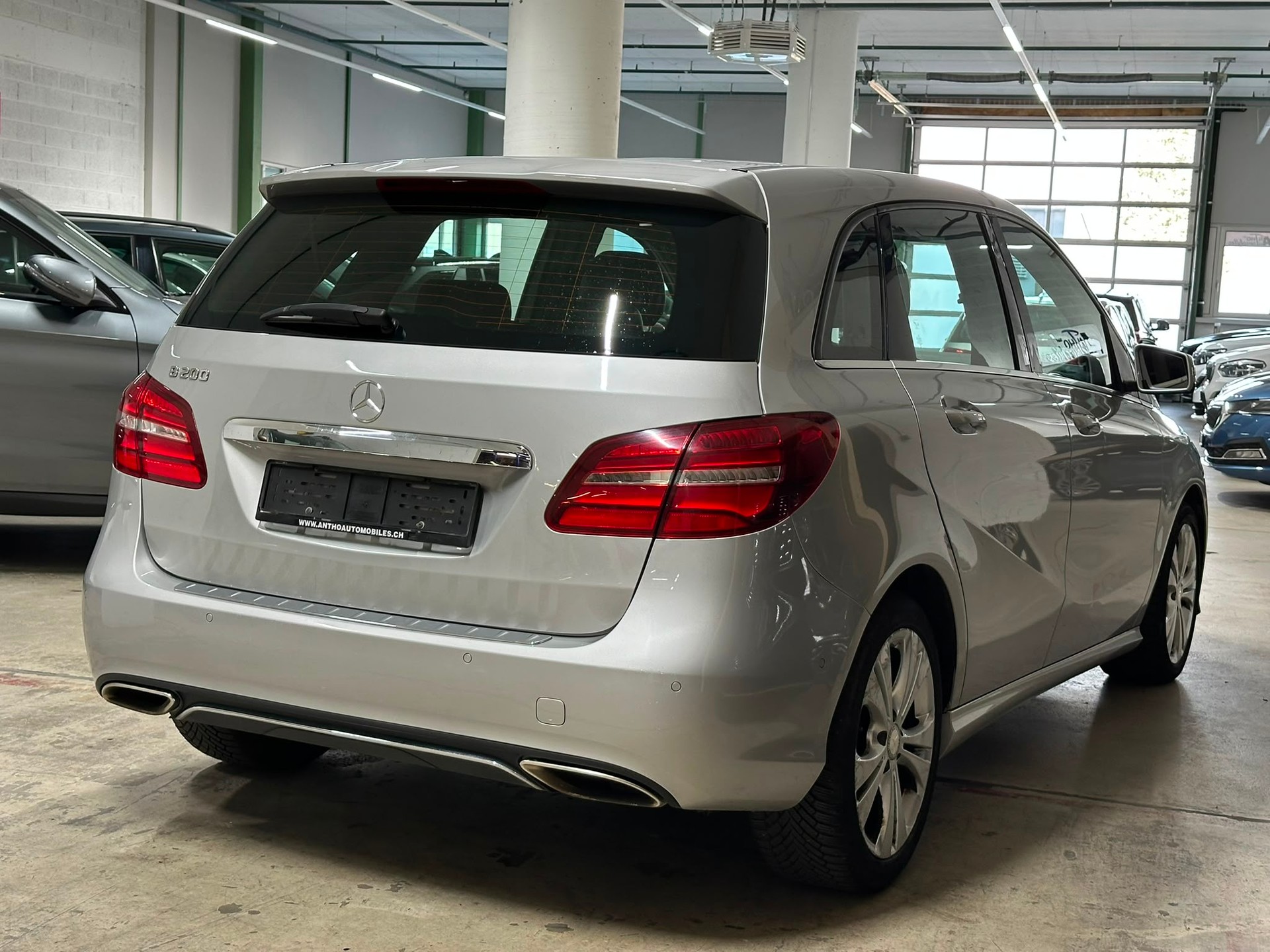 MERCEDES-BENZ B 200 7G-DCT-image-3