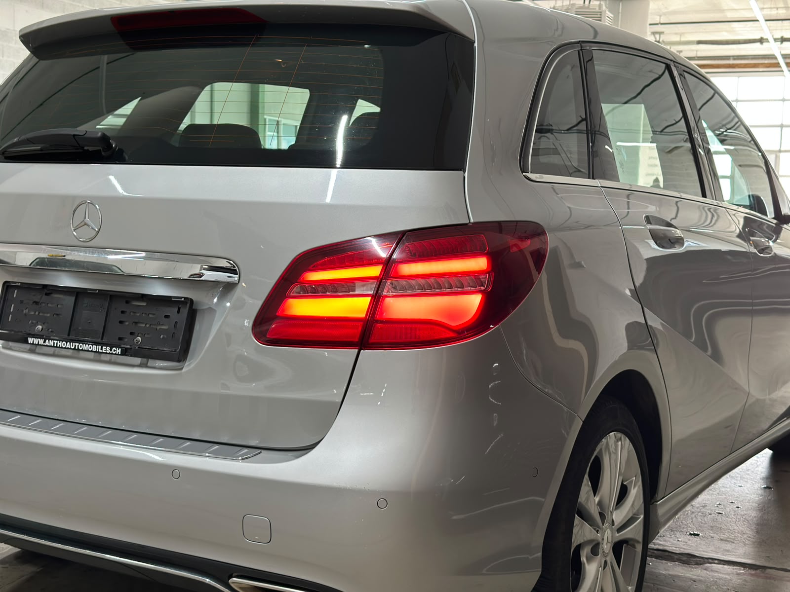 MERCEDES-BENZ B 200 7G-DCT-image-6