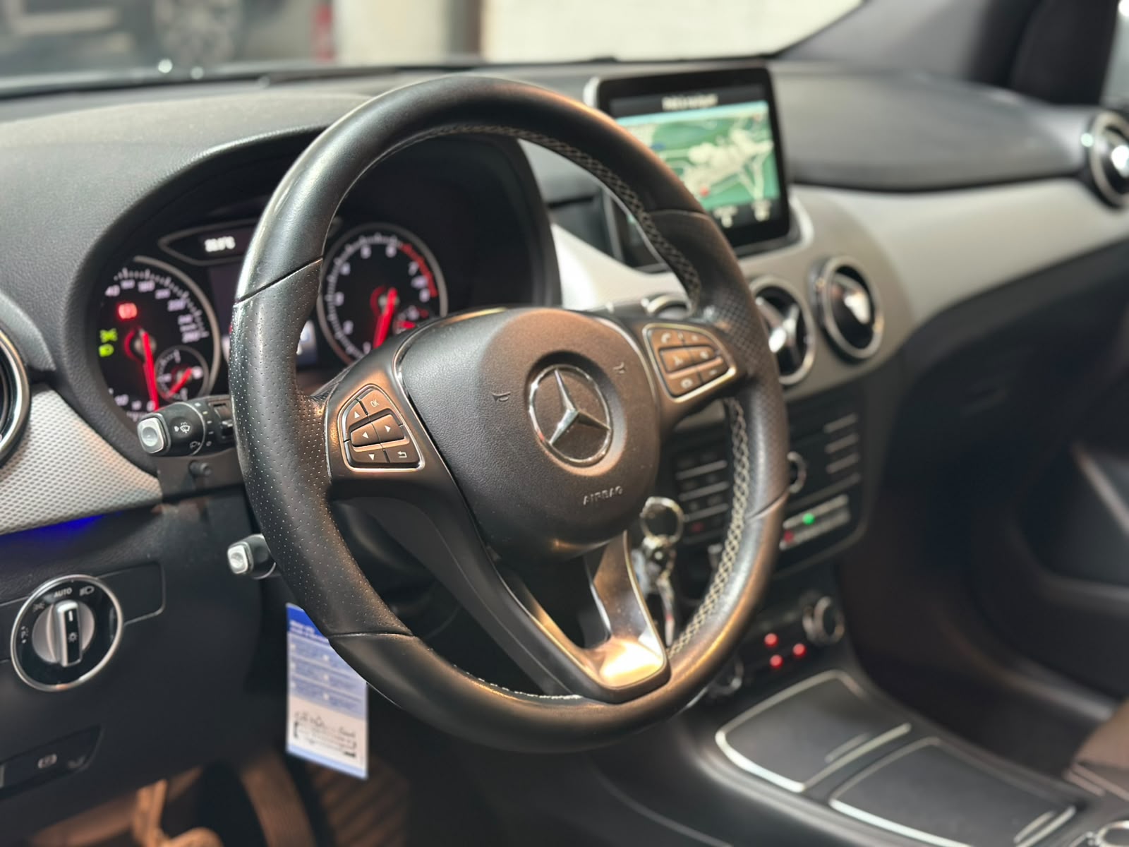 MERCEDES-BENZ B 200 7G-DCT-image-13