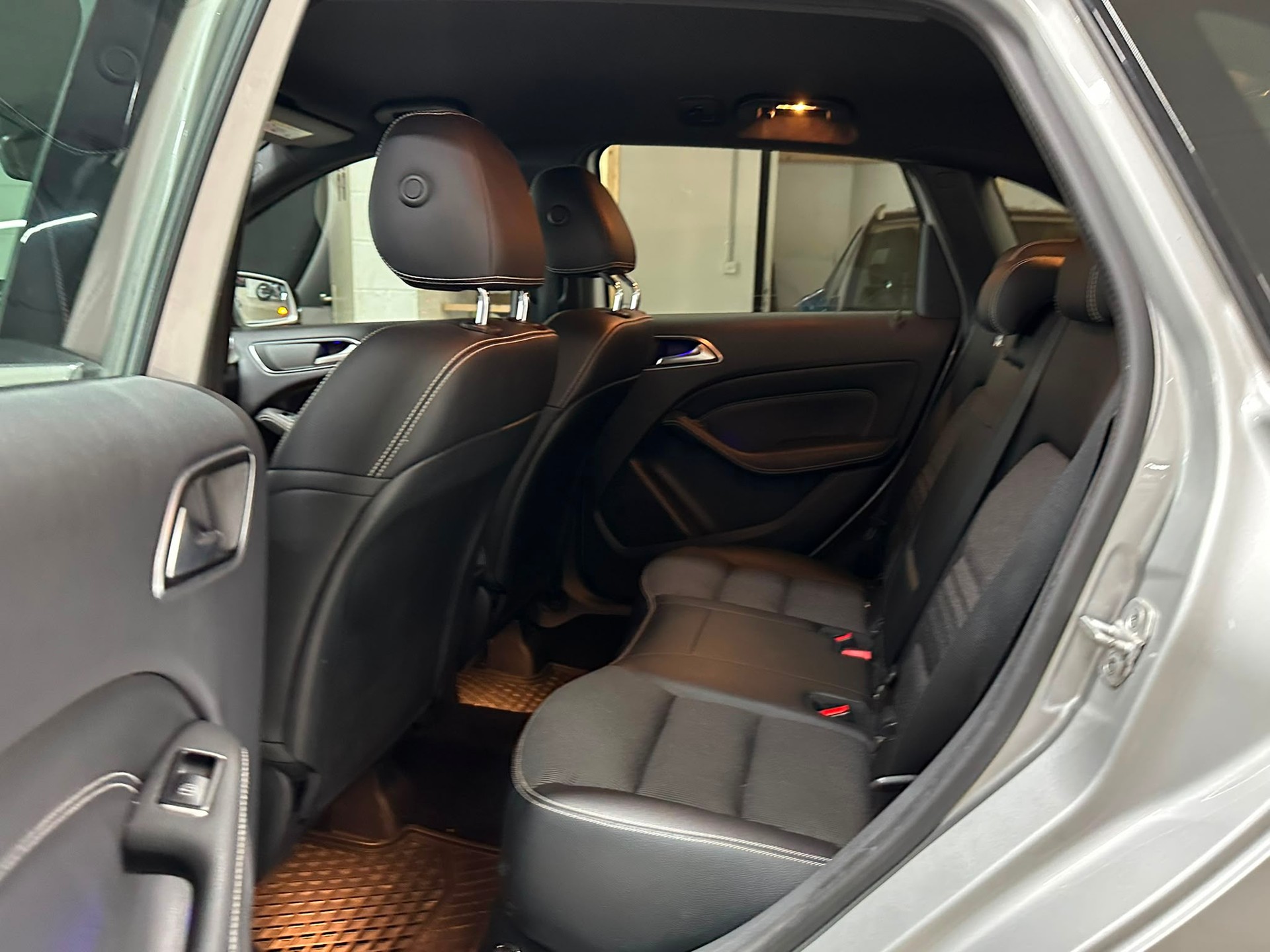 MERCEDES-BENZ B 200 7G-DCT-image-7