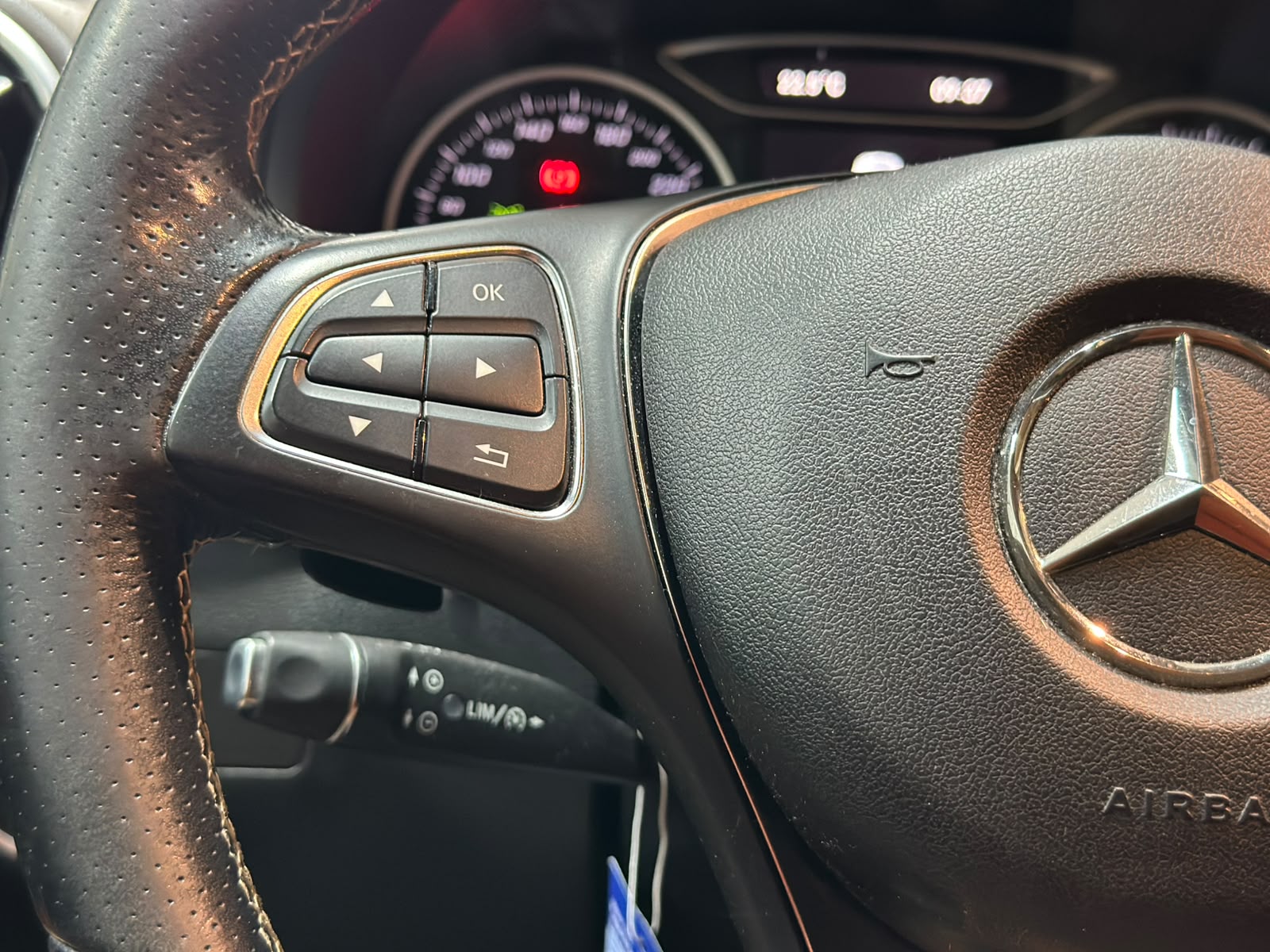 MERCEDES-BENZ B 200 7G-DCT-image-12