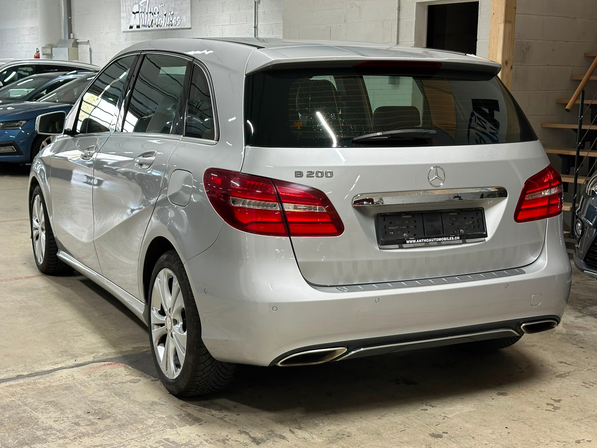 MERCEDES-BENZ B 200 7G-DCT-image-4
