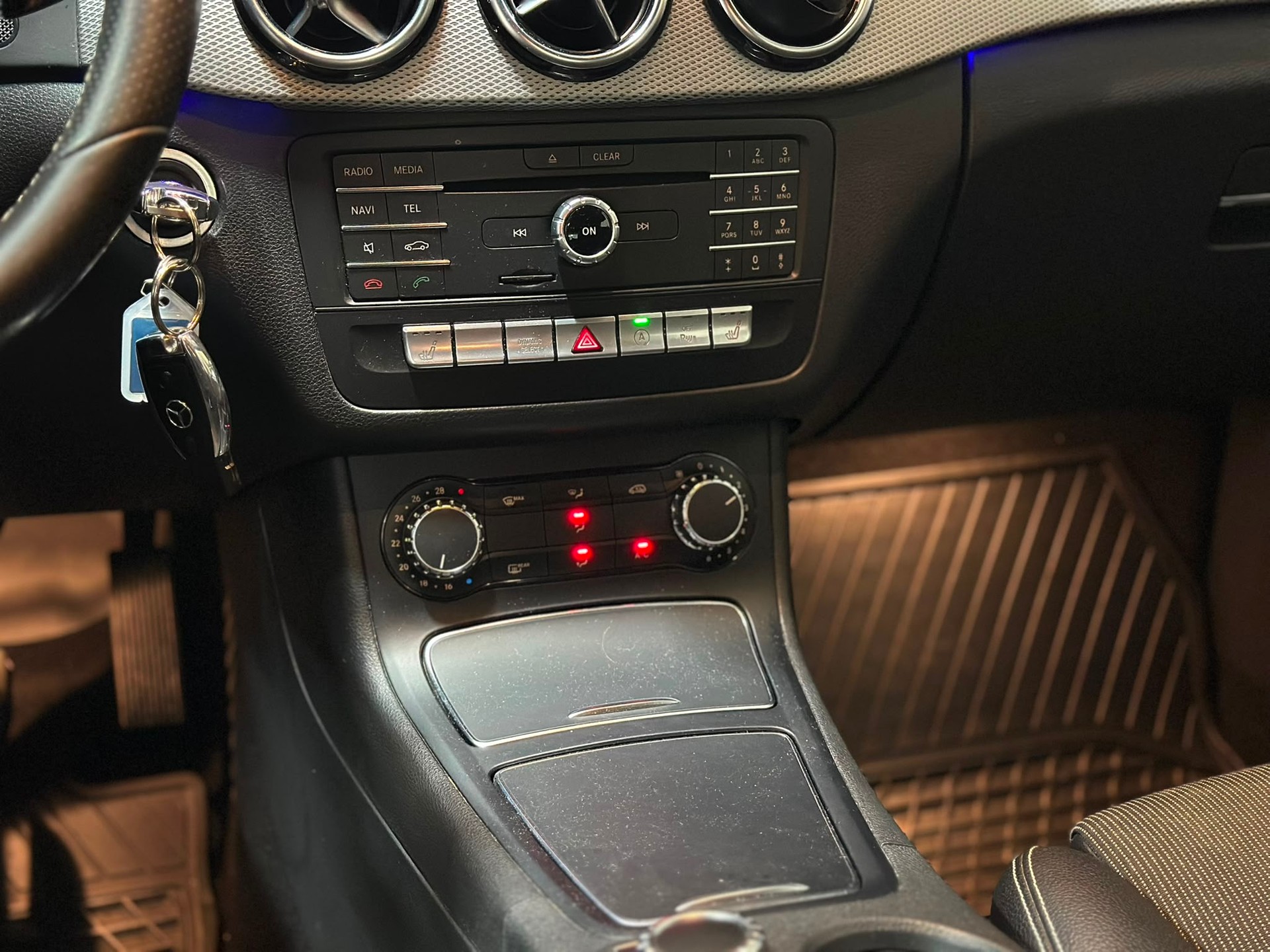 MERCEDES-BENZ B 200 7G-DCT-image-11