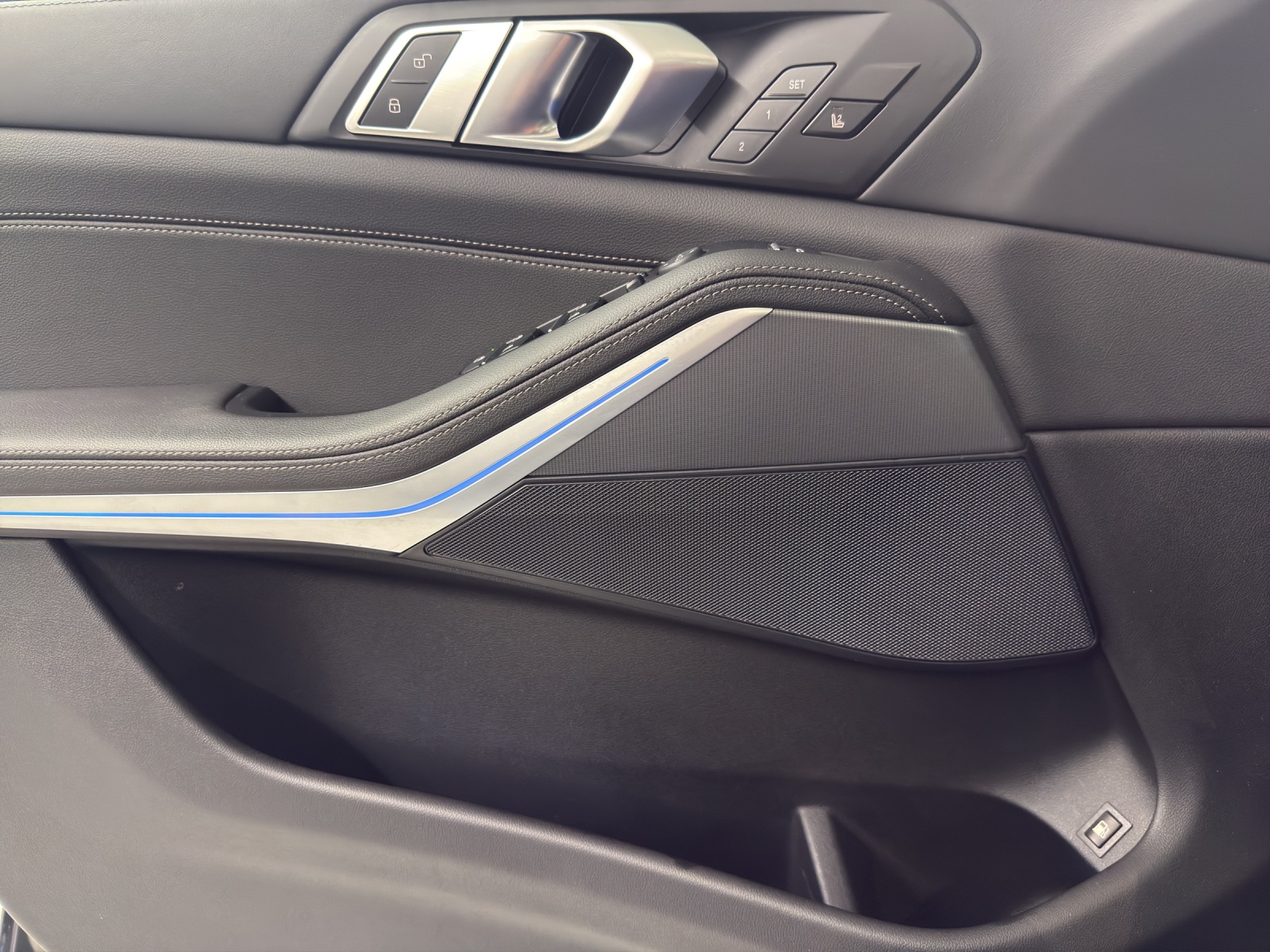 BMW X5 45e xDrive M SPORT-image-12
