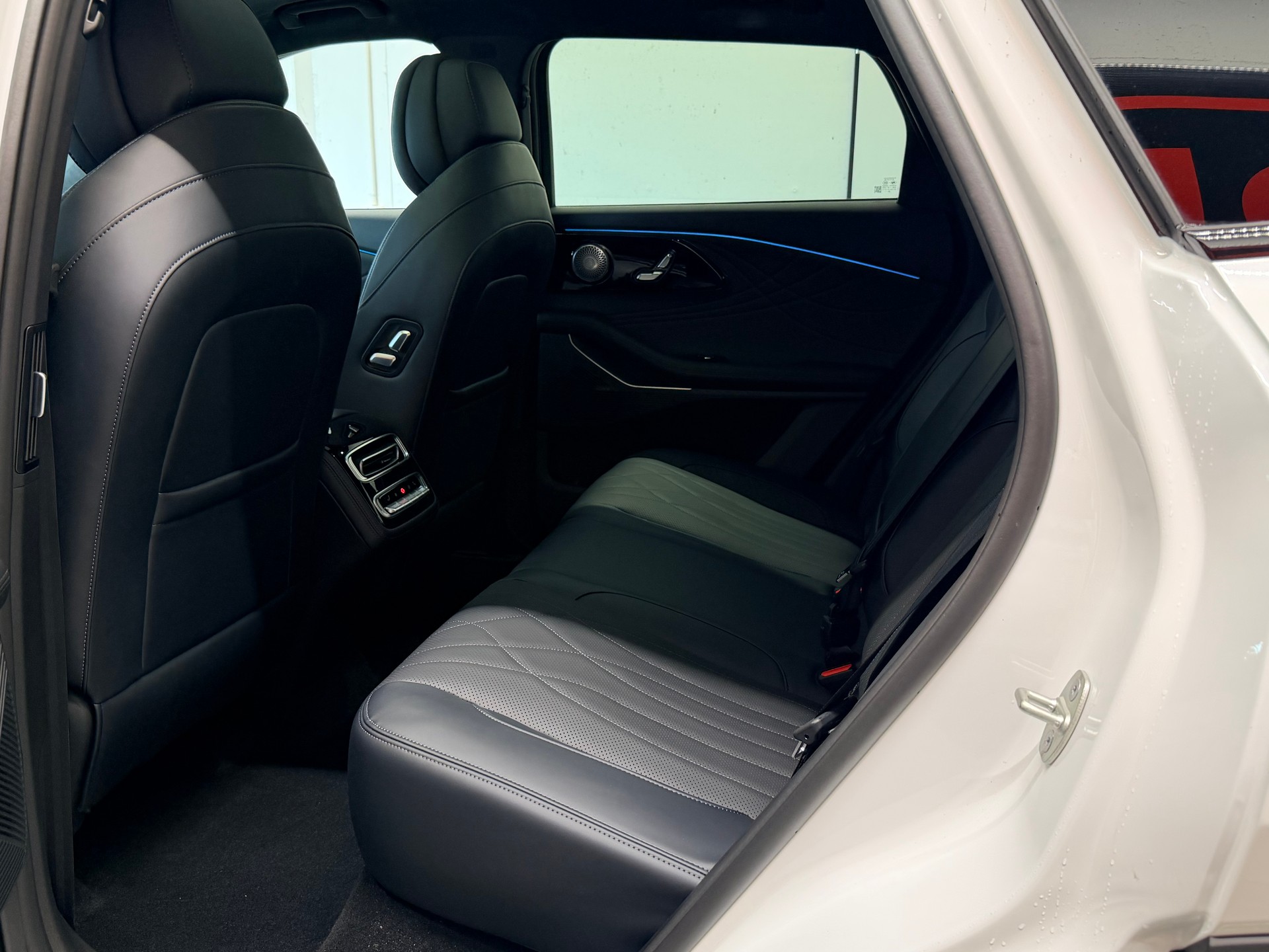 OMODA Premium 1.5 TGDI AWD 537PS-image-17