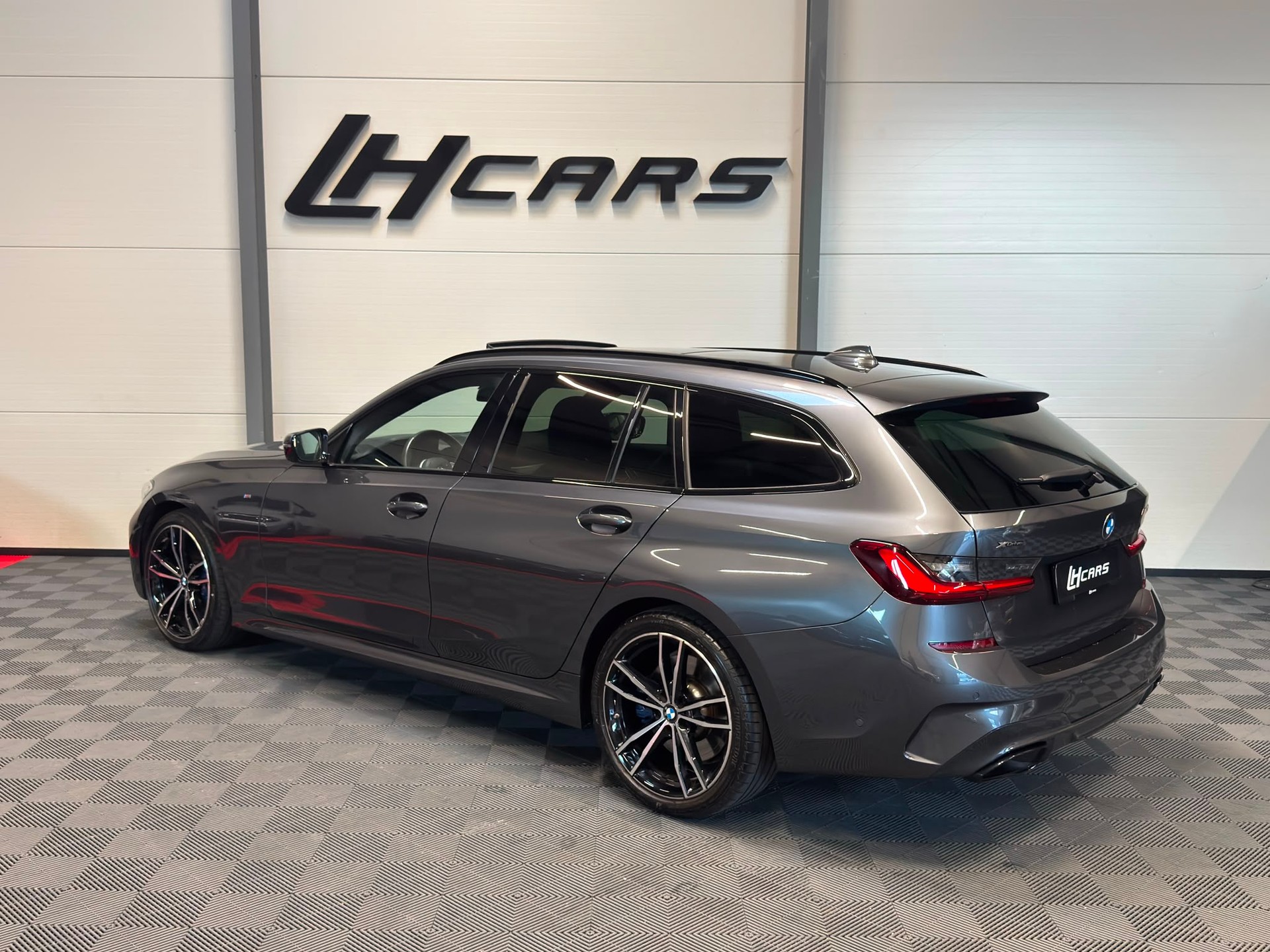 BMW M 340-image-2