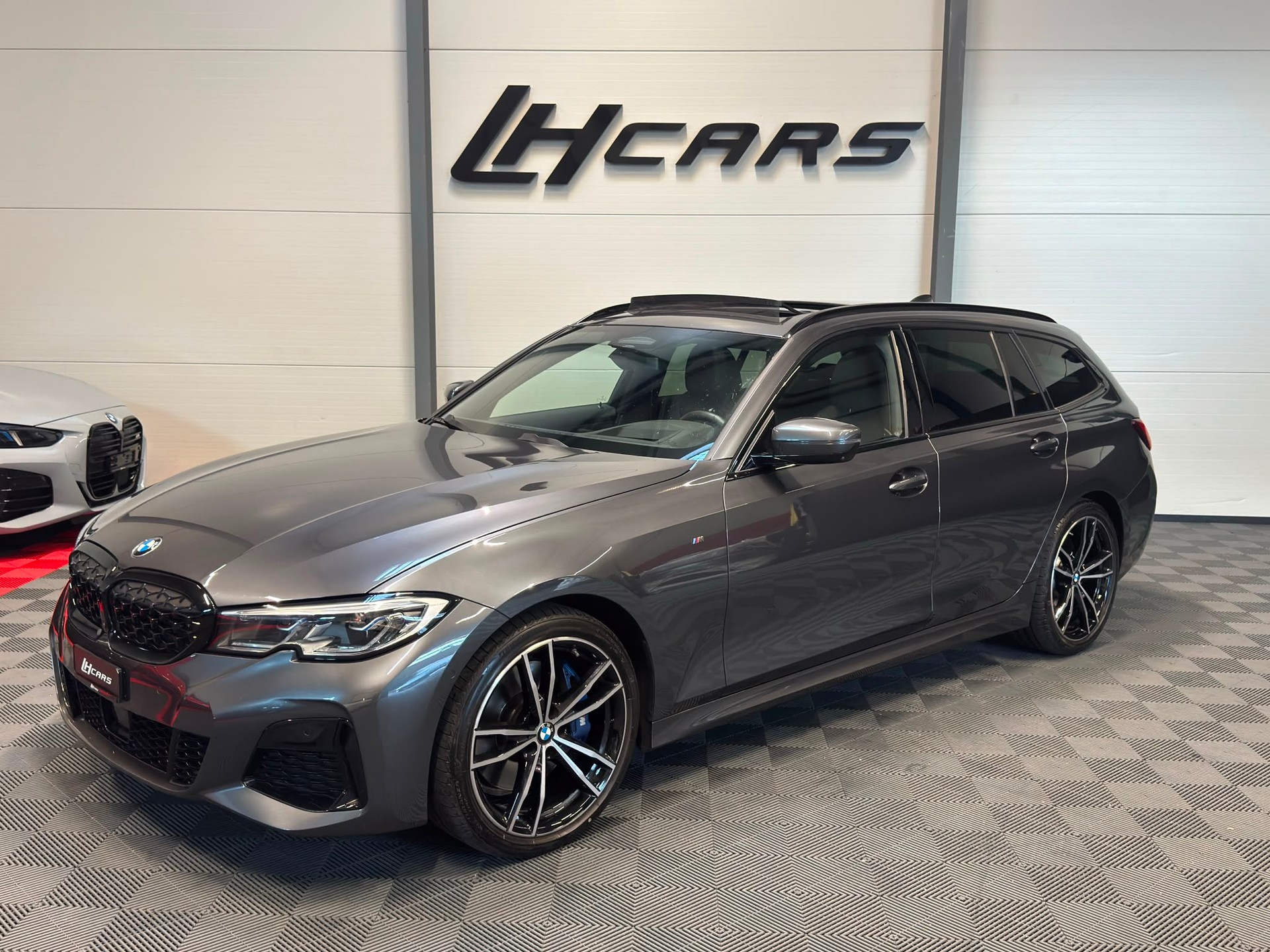 BMW M 340-image-0