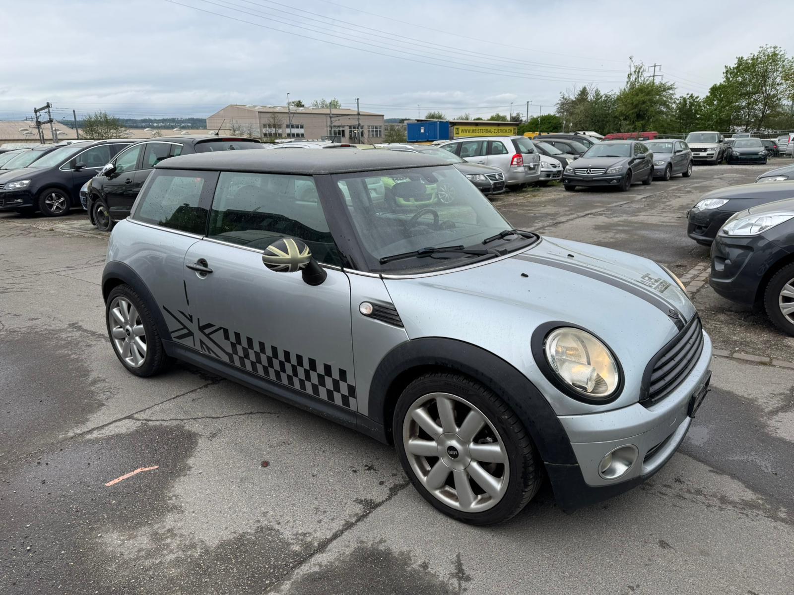MINI Cooper-image-2