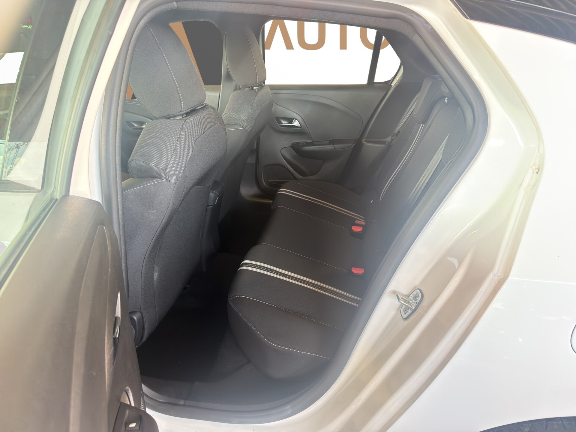 OPEL Corsa 1.2 T GS-image-63