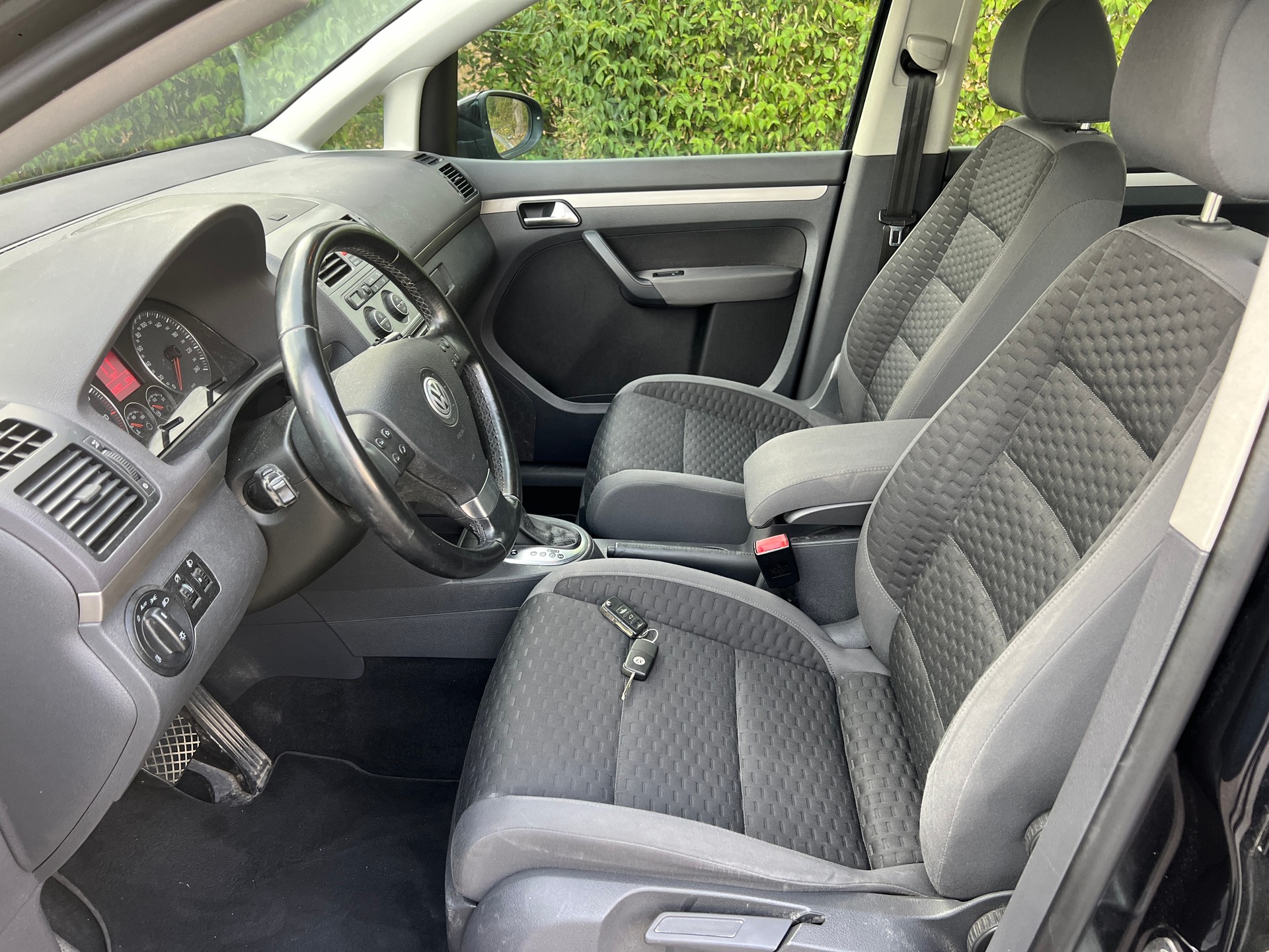VW Touran 1.4 TSI Trendline DSG-image-6
