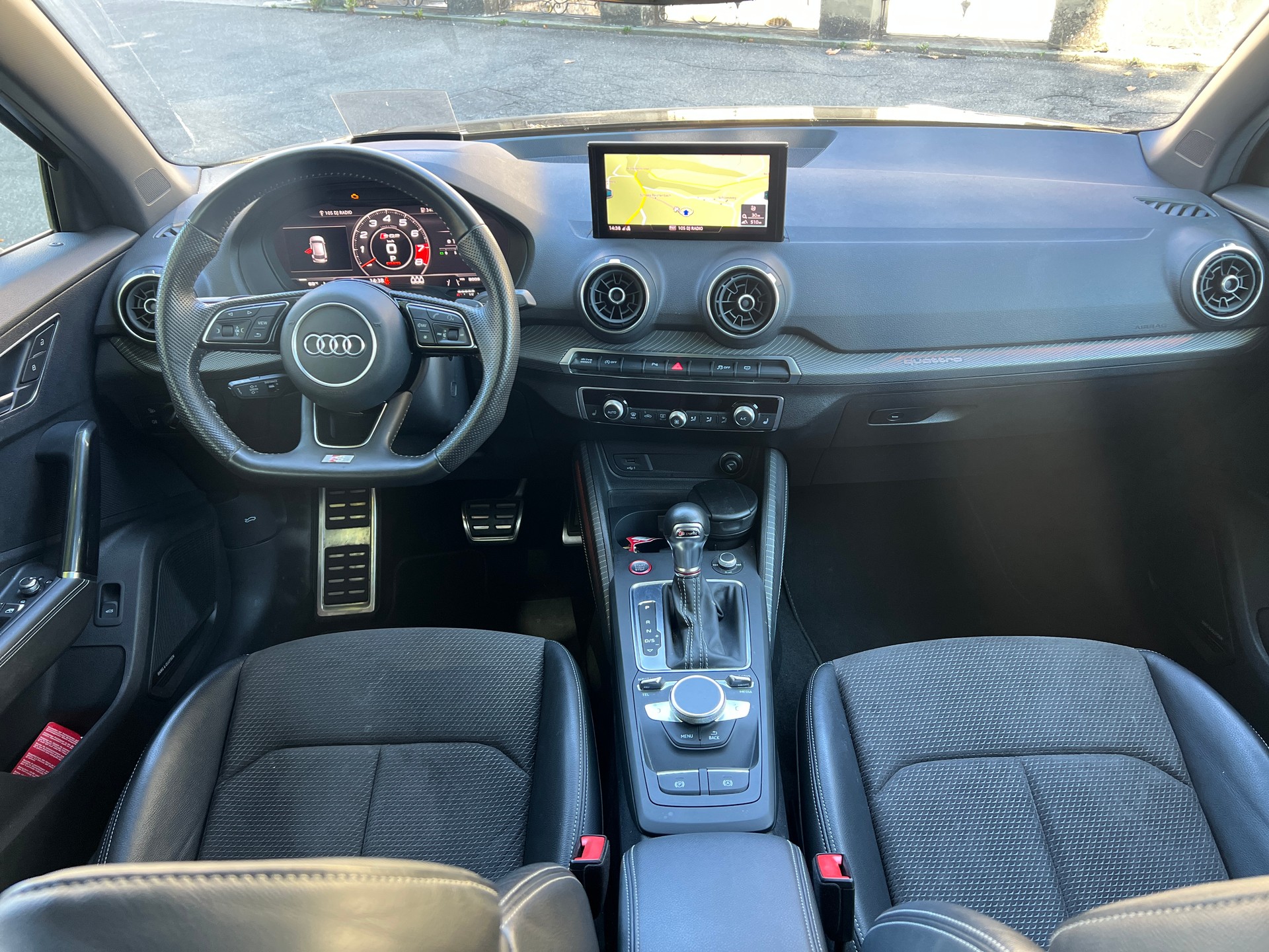 AUDI SQ2 TFSI quattro S-tronic-image-10