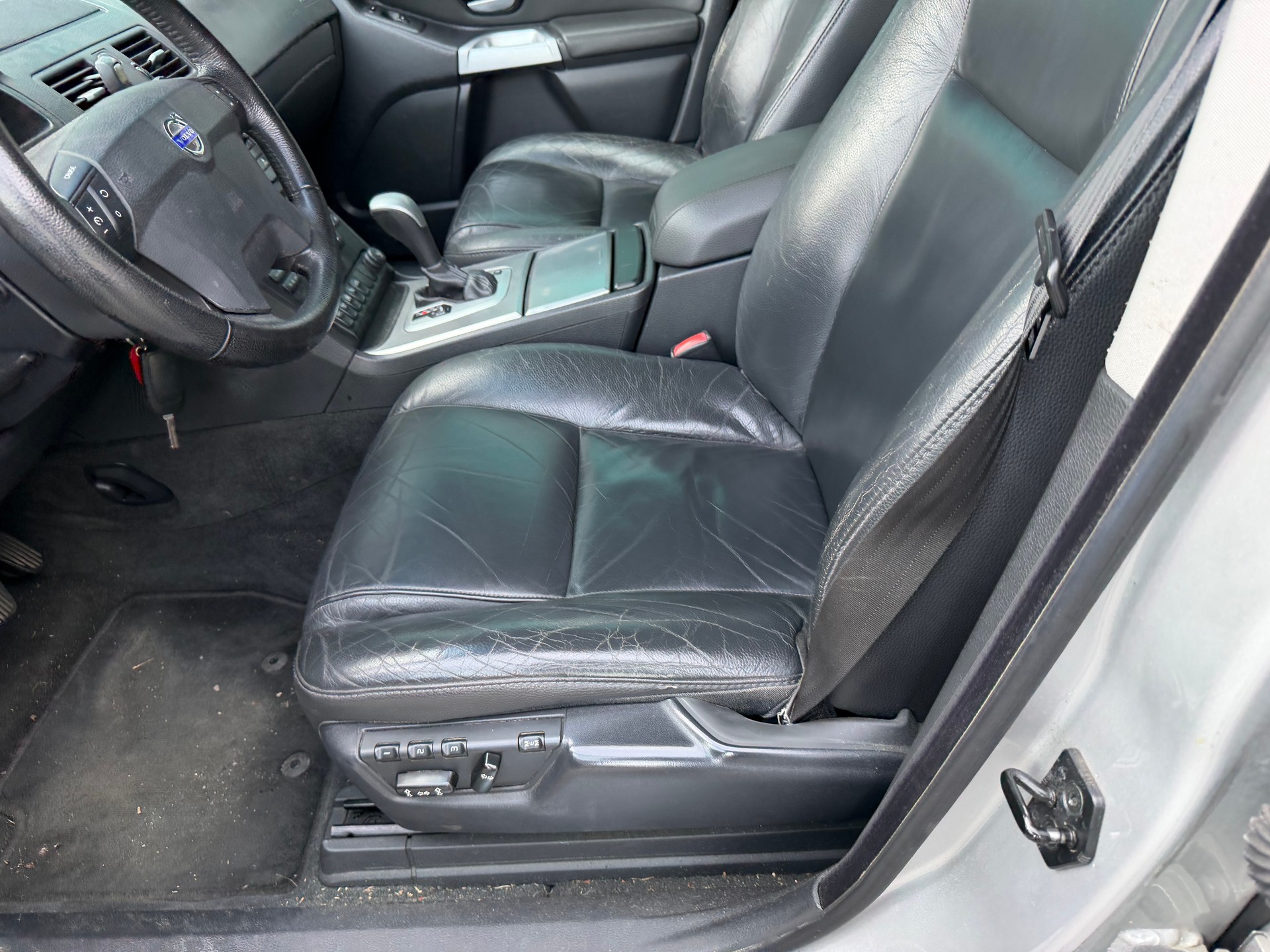 VOLVO XC90 T6 AWD Summum Geartronic-image-11