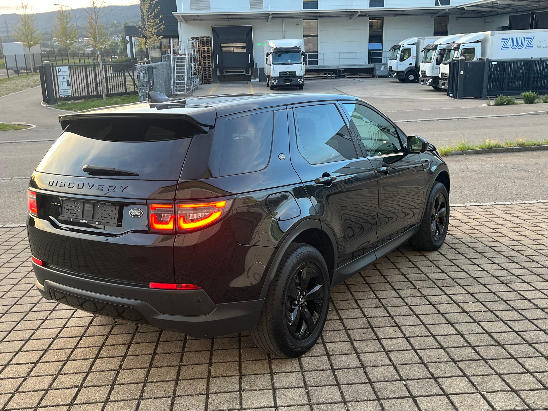 LAND ROVER Discovery Sport R Dyn. D150 2.0D I4 MHEV S AWD AT9-image-6