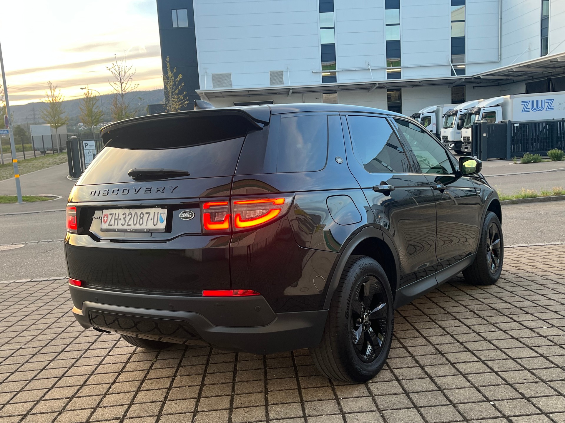 LAND ROVER Discovery Sport R Dyn. D150 2.0D I4 MHEV S AWD AT9-image-8