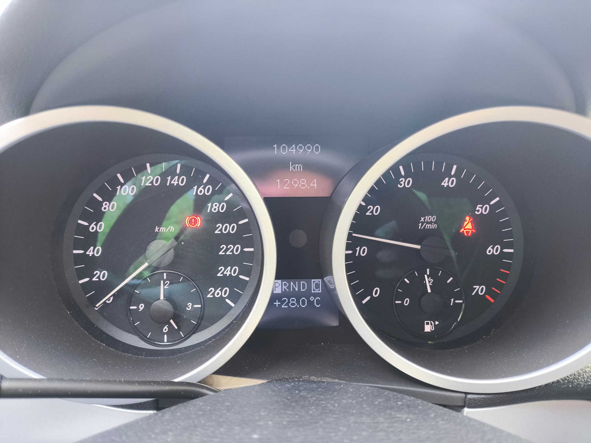 MERCEDES-BENZ SLK 200-image-11