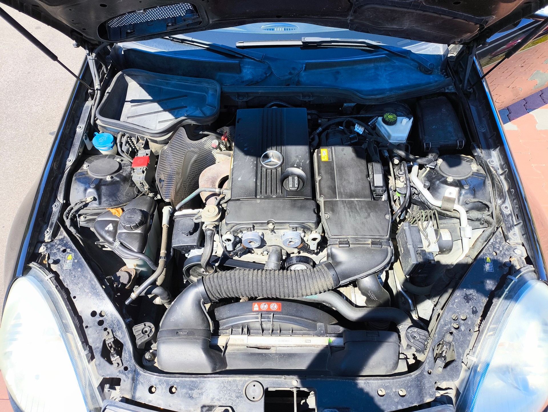 MERCEDES-BENZ SLK 200-image-9