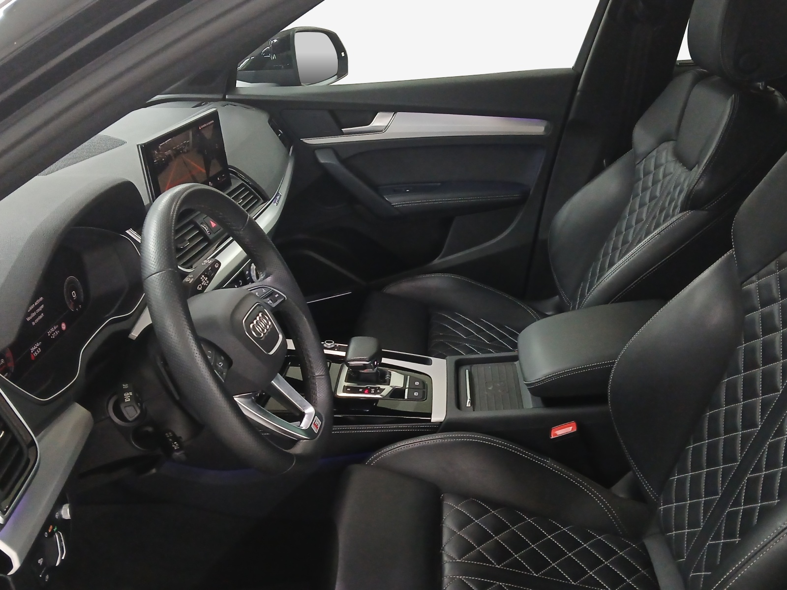 AUDI Q5 Sportback 40 TDI Blackedition quattro S-tronic-image-7