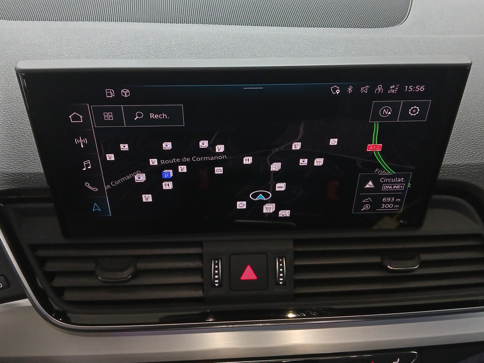 AUDI Q5 Sportback 40 TDI Blackedition quattro S-tronic-image-14