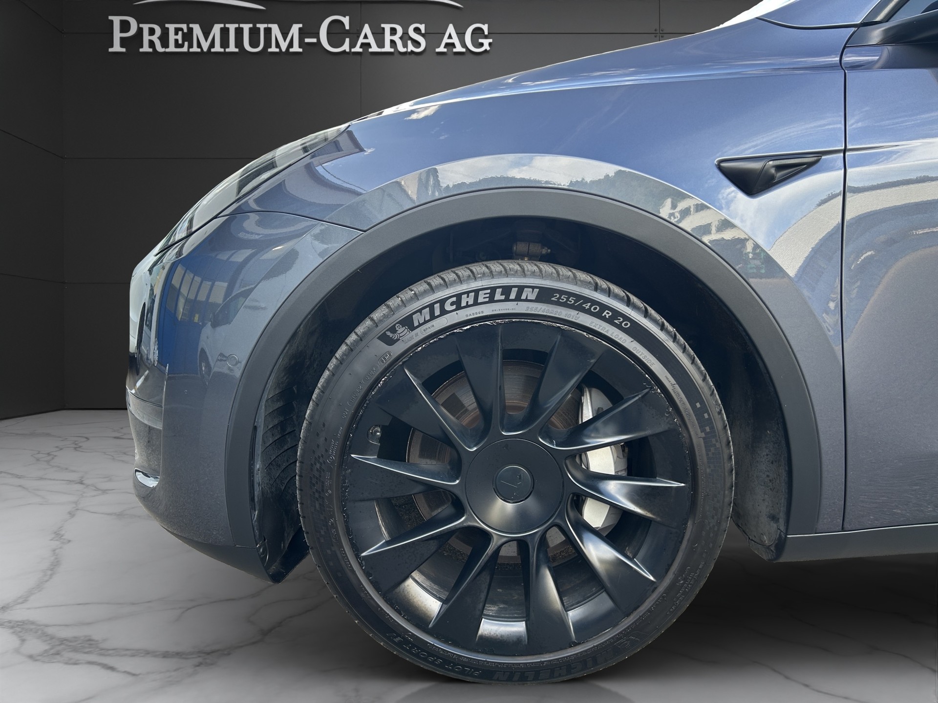 TESLA Model Y Long Range Dual Motor AWD-image-14
