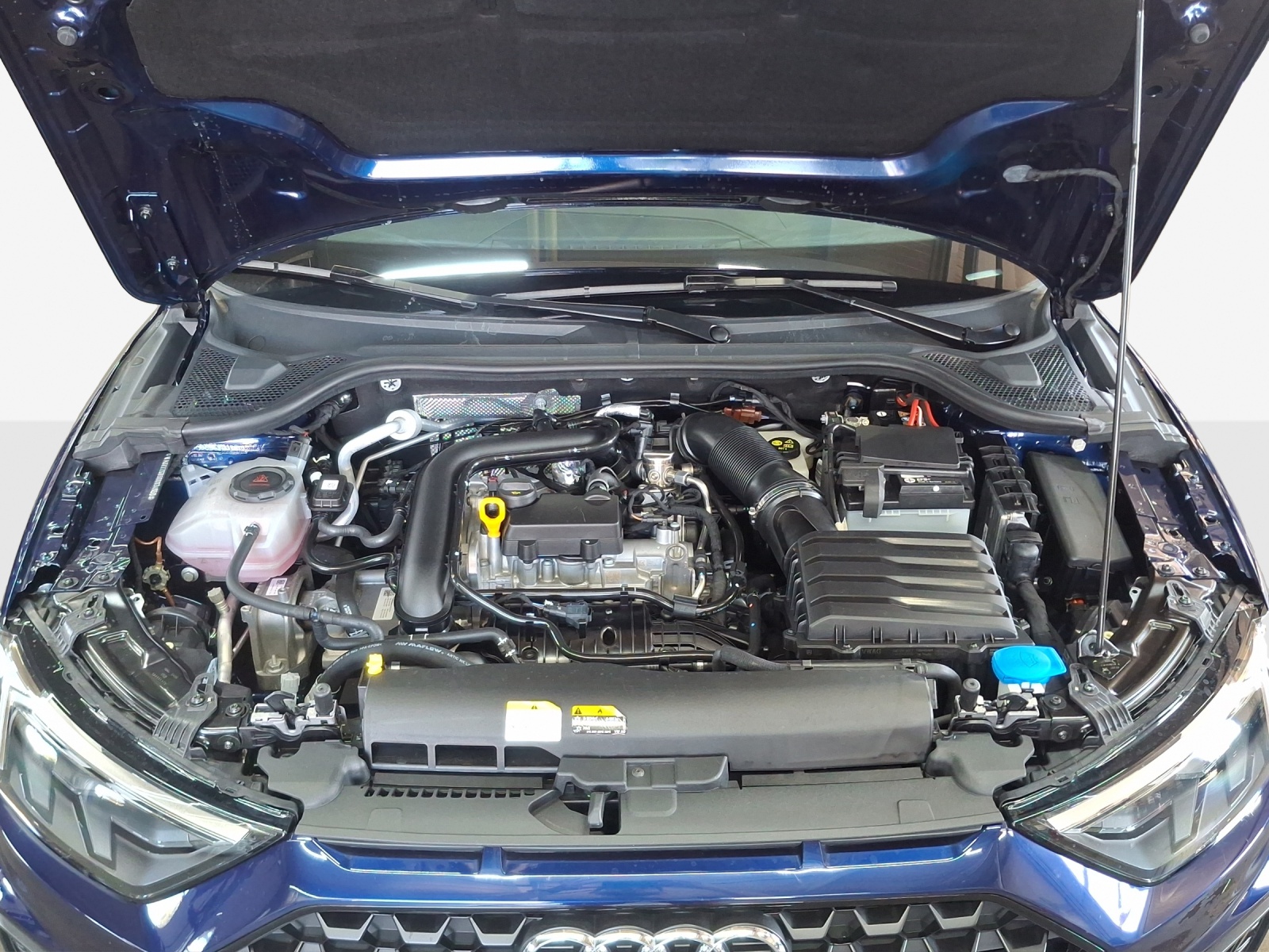 AUDI A1 Sportback 30 TFSI S Line Attraction S-tronic-image-15