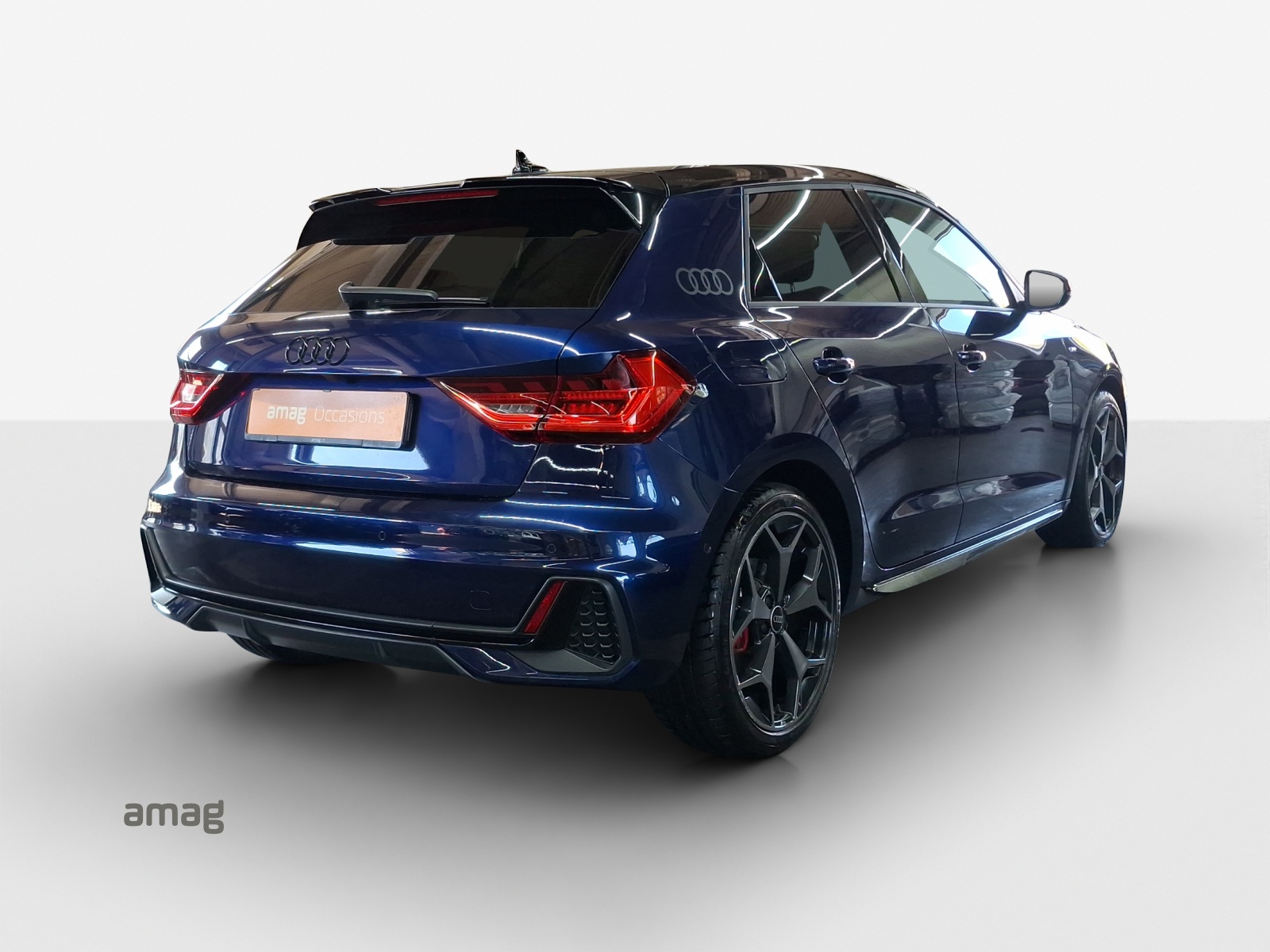AUDI A1 Sportback 30 TFSI S Line Attraction S-tronic-image-4