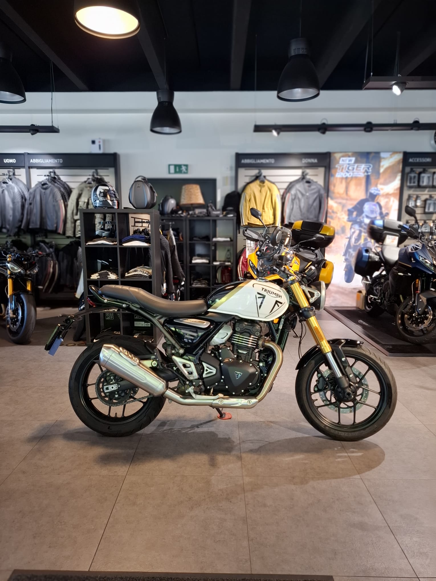 TRIUMPH Speed 400