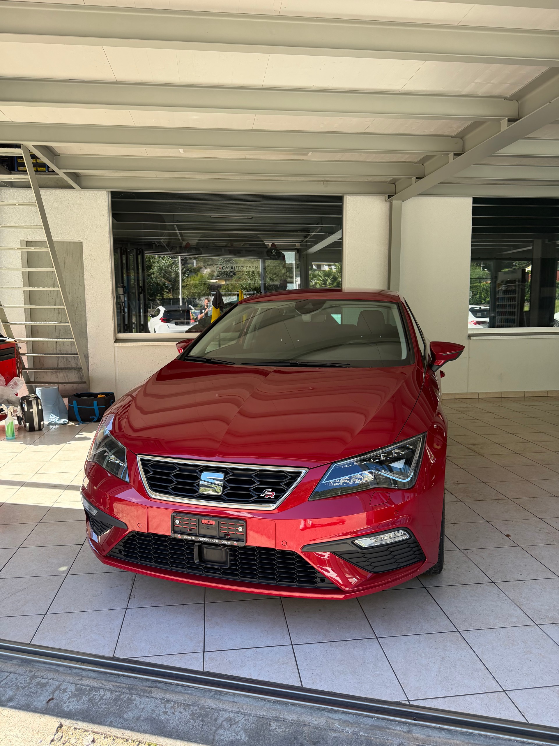 SEAT Leon 1.4 TSI ACT FR-image-0