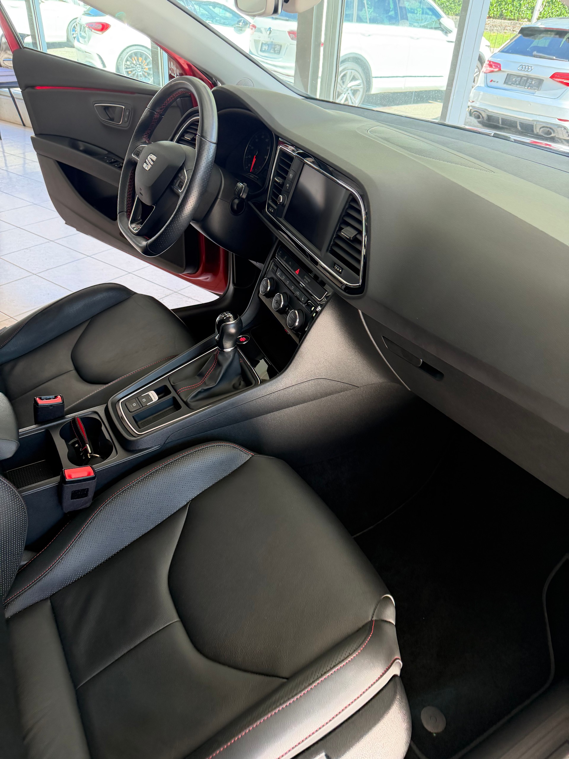 SEAT Leon 1.4 TSI ACT FR-image-11