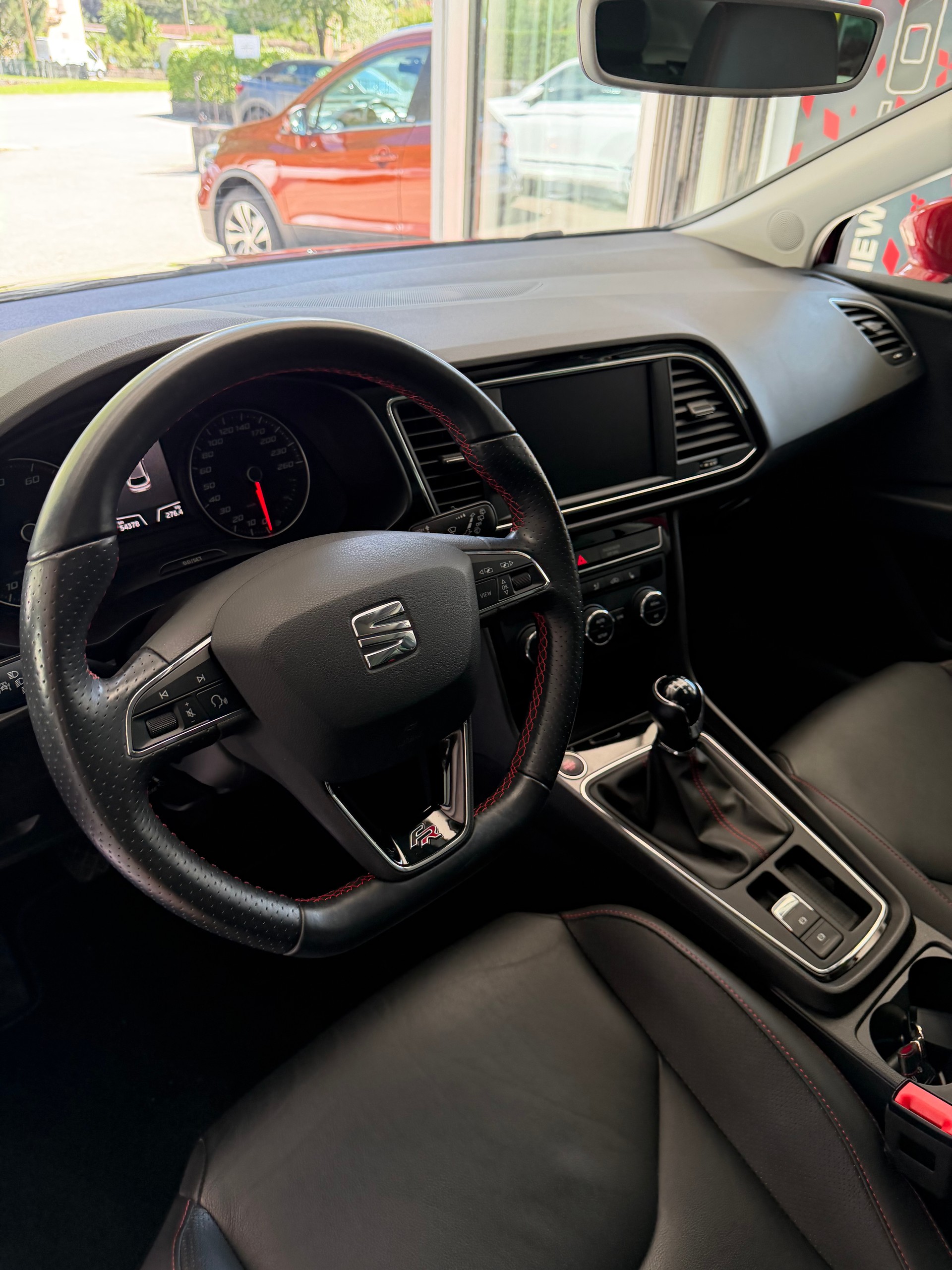 SEAT Leon 1.4 TSI ACT FR-image-9