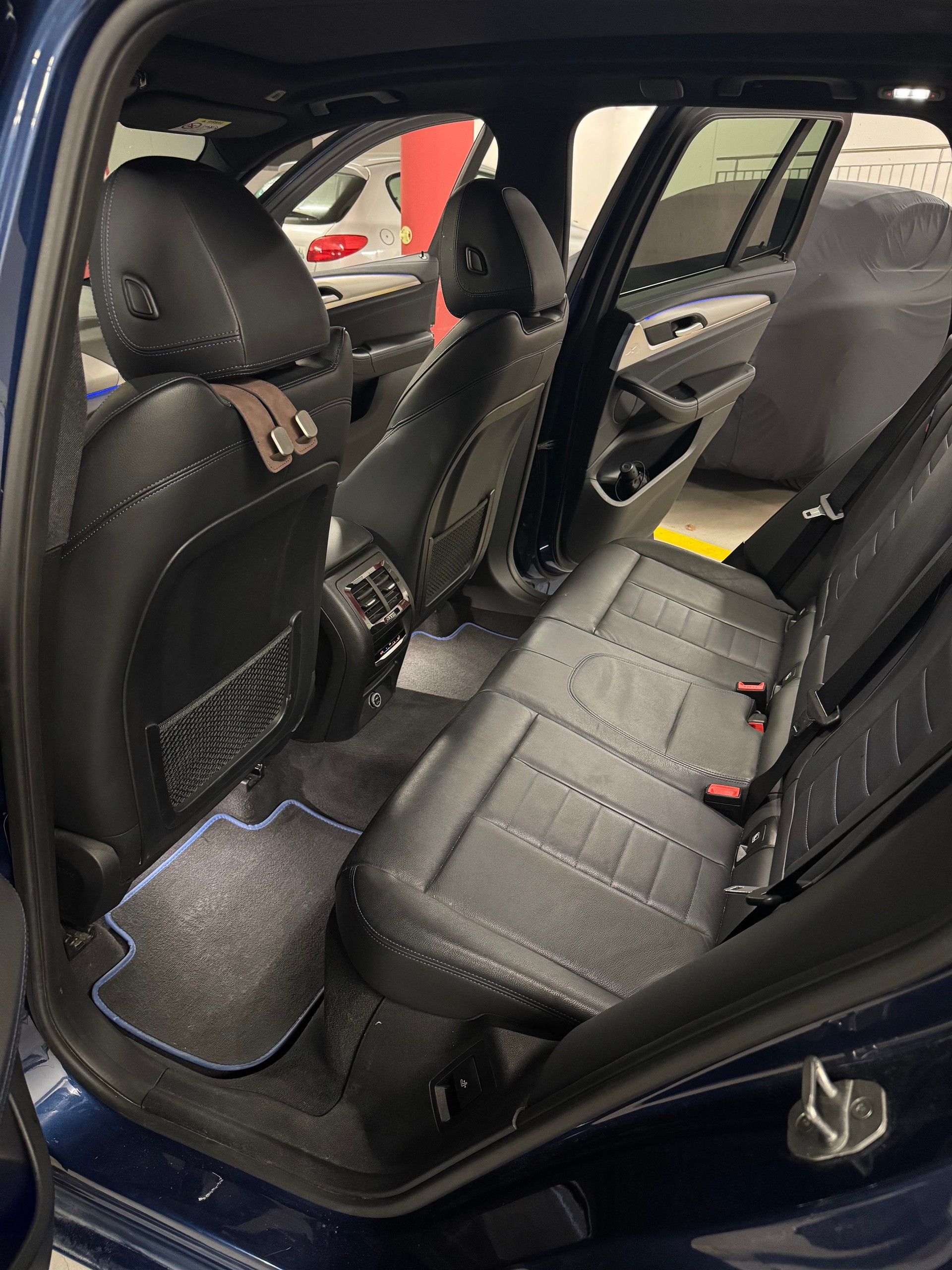 BMW 20d xDrive-image-4