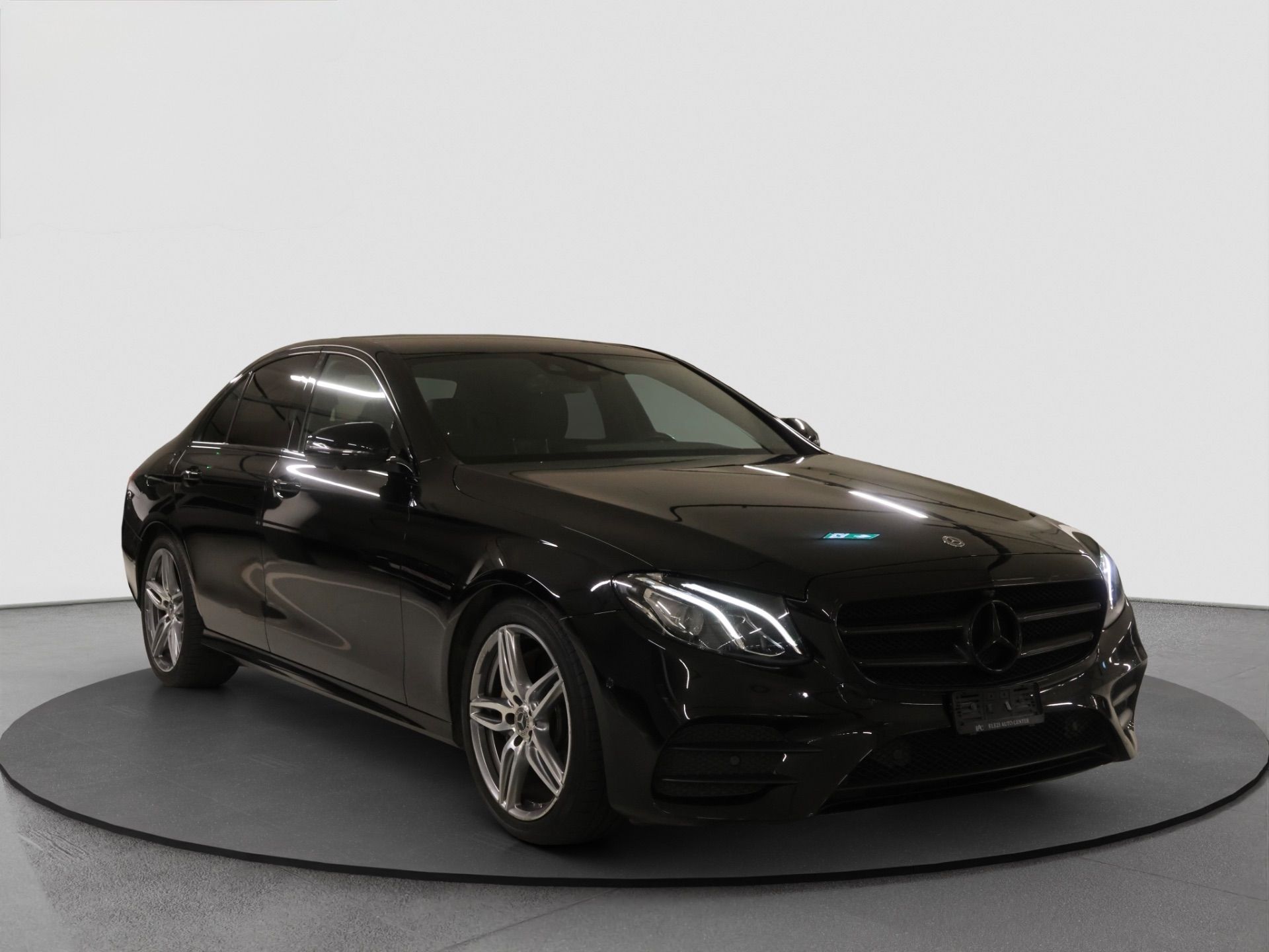 MERCEDES-BENZ E 220 E-Klasse E 220 d AMG Line-image-5