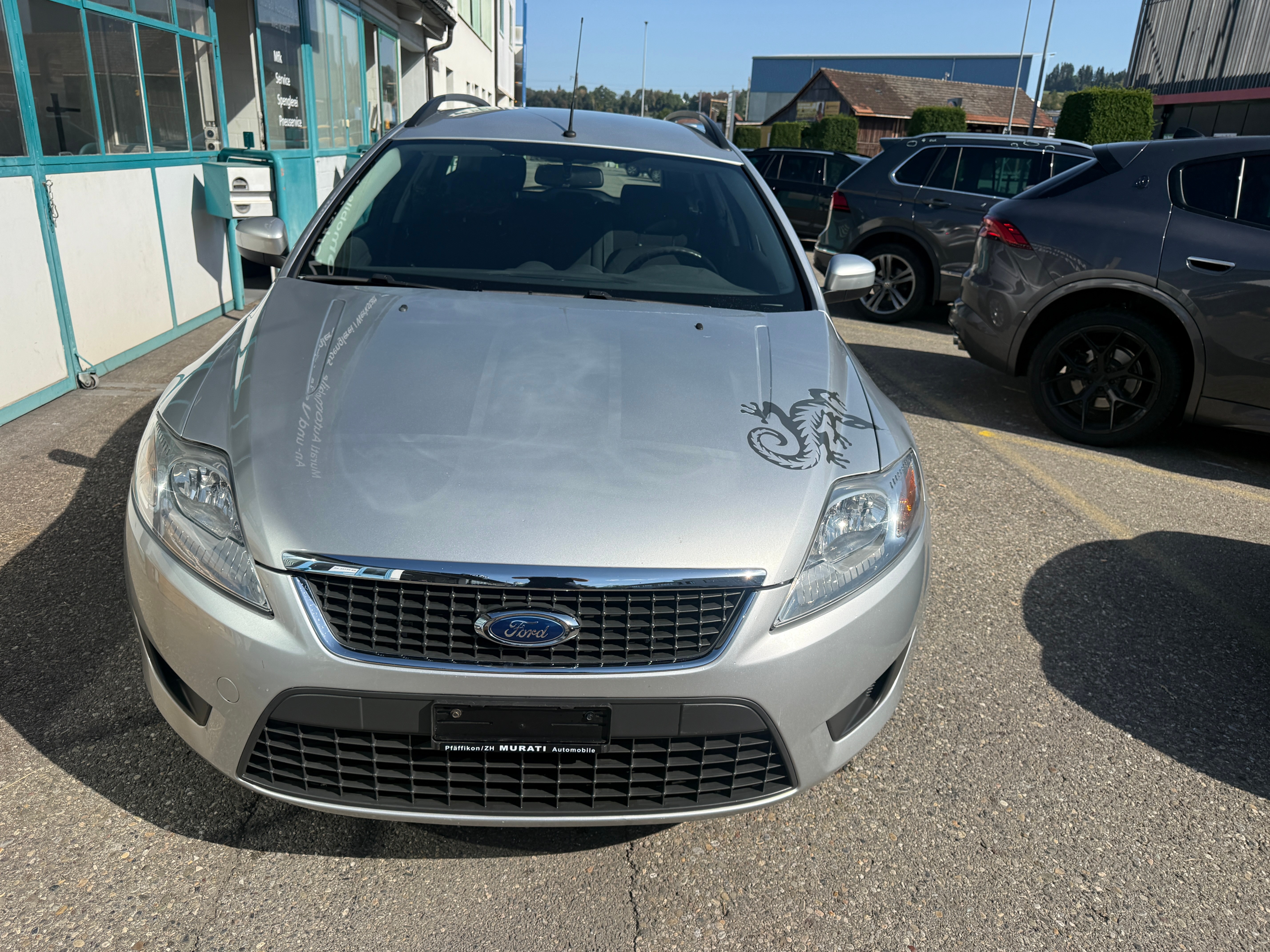 Car photo