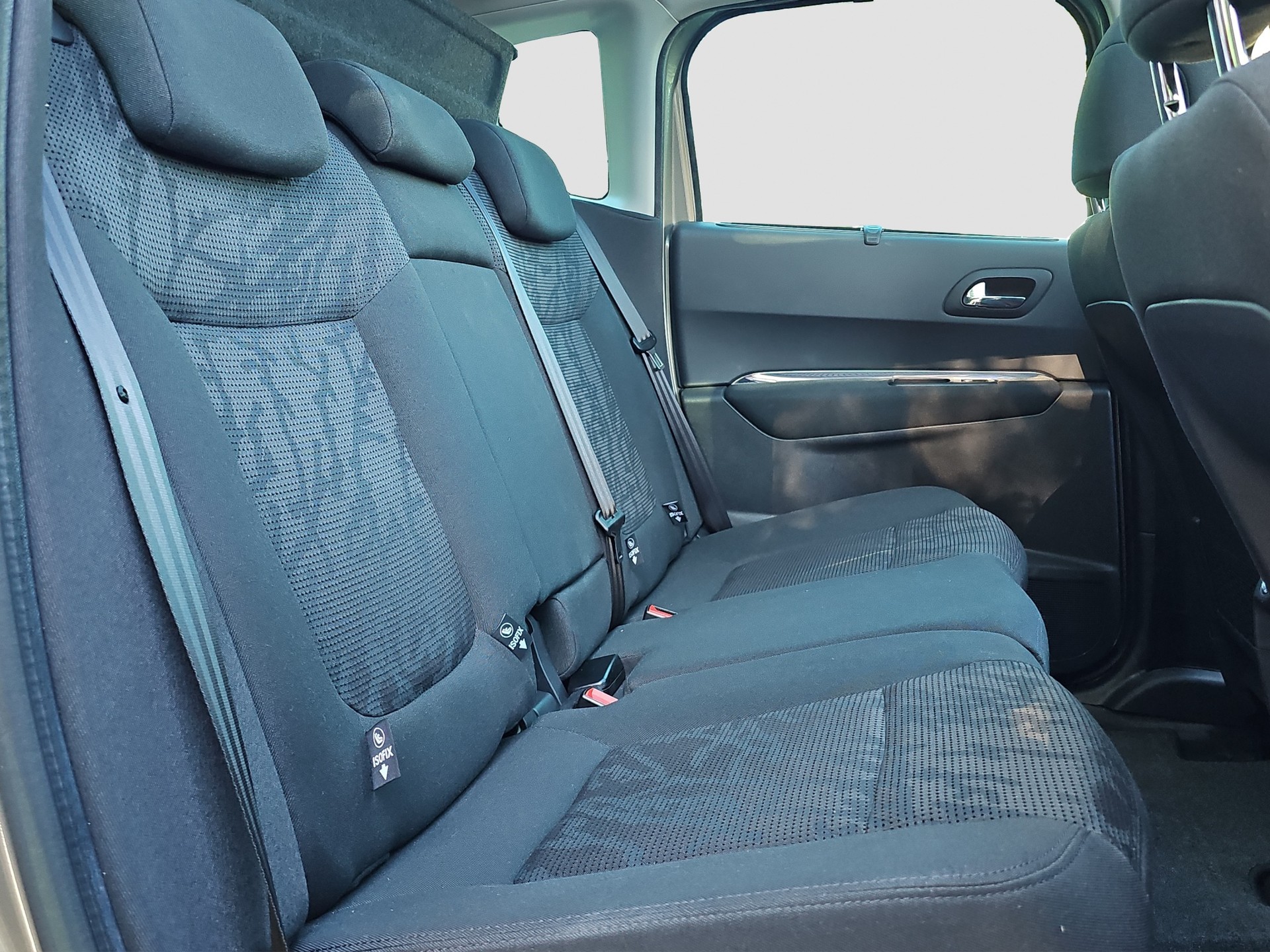 PEUGEOT 3008 1.6 16V T Allure Tiptronic-image-15