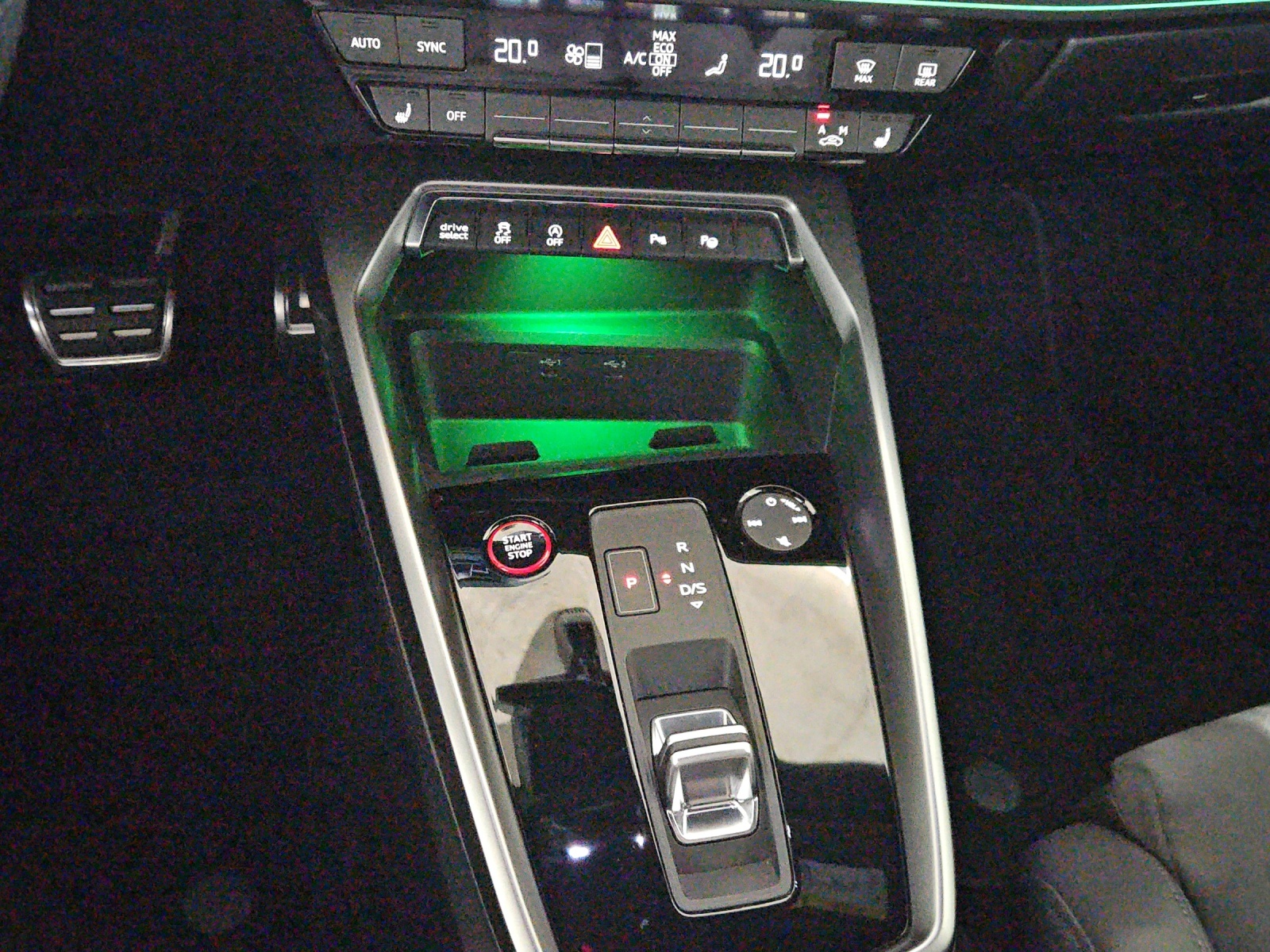 AUDI RS3 Sportback 2.5 TSI quattro S-tronic-image-21
