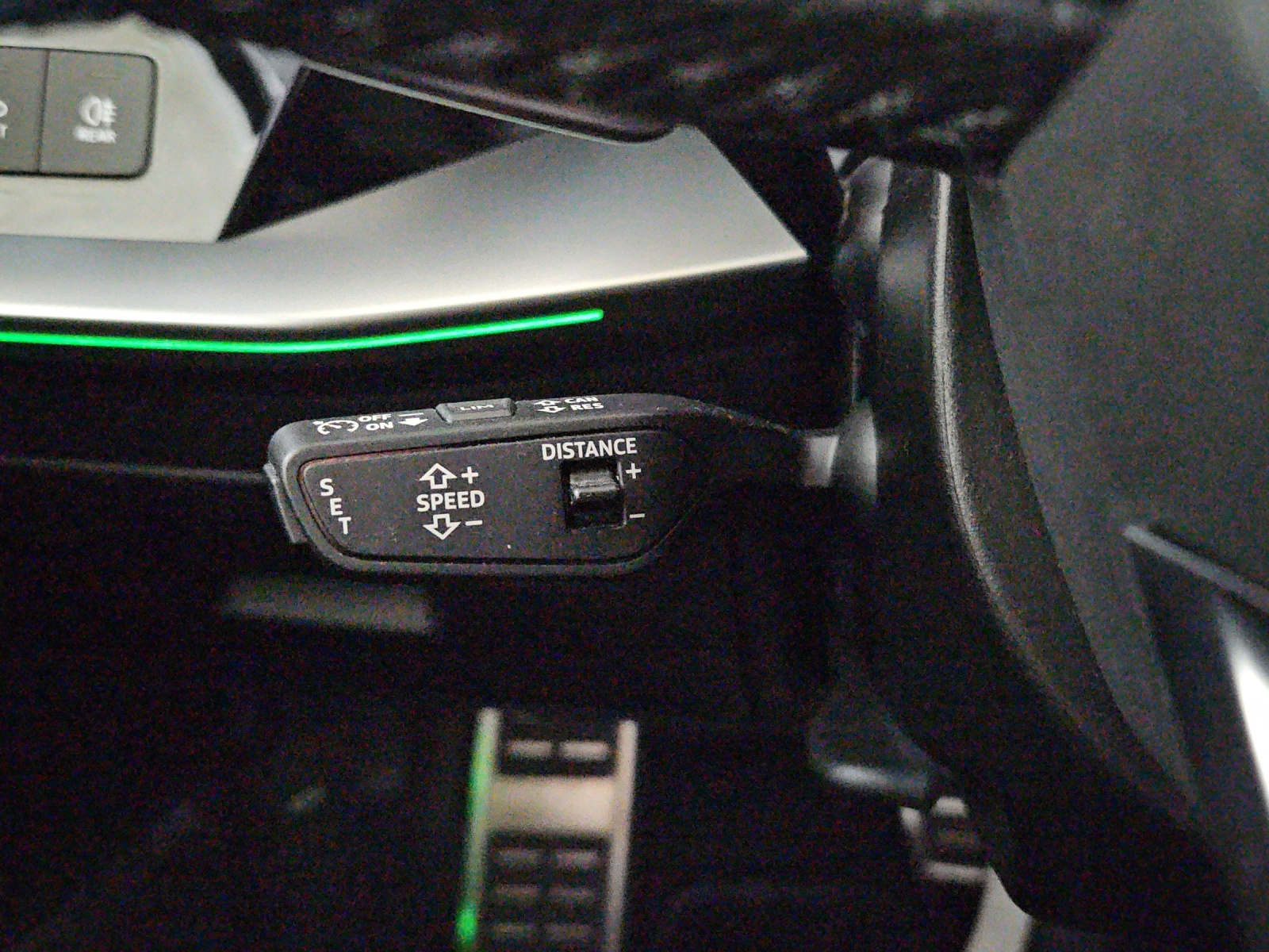 AUDI RS3 Sportback 2.5 TSI quattro S-tronic-image-12