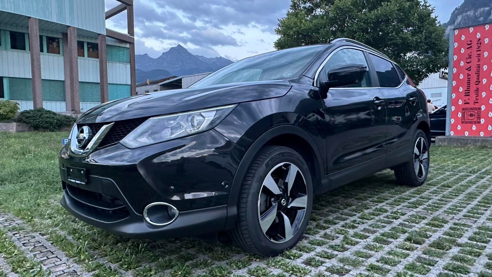 NISSAN Qashqai 1.6 dCi tekna Xtronic CVT