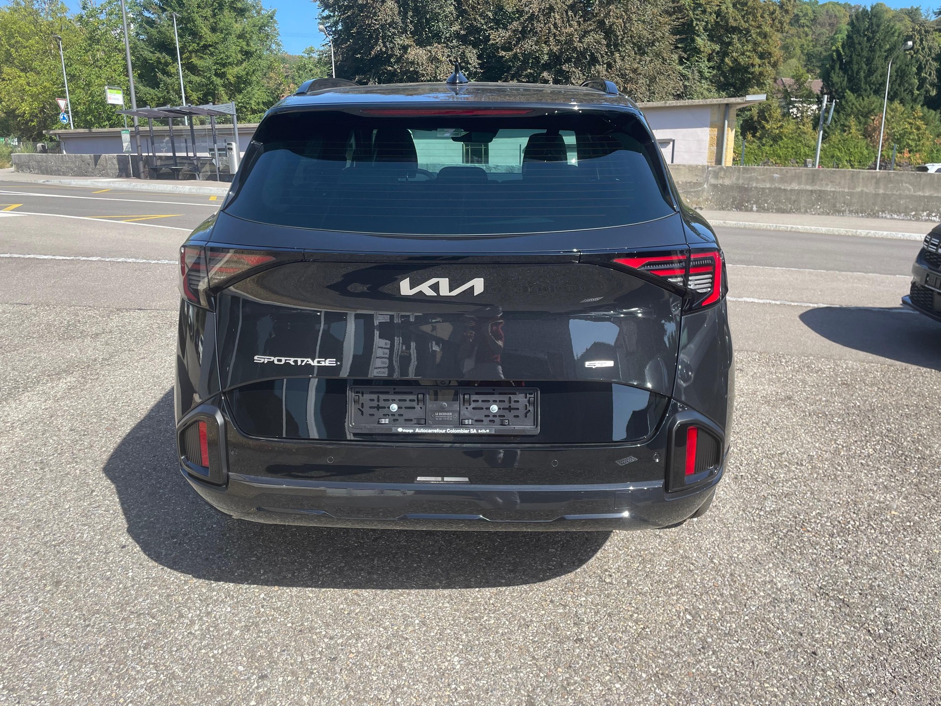 KIA Sportage 1.6 T-GDi Hybrid GT-Line-image-3