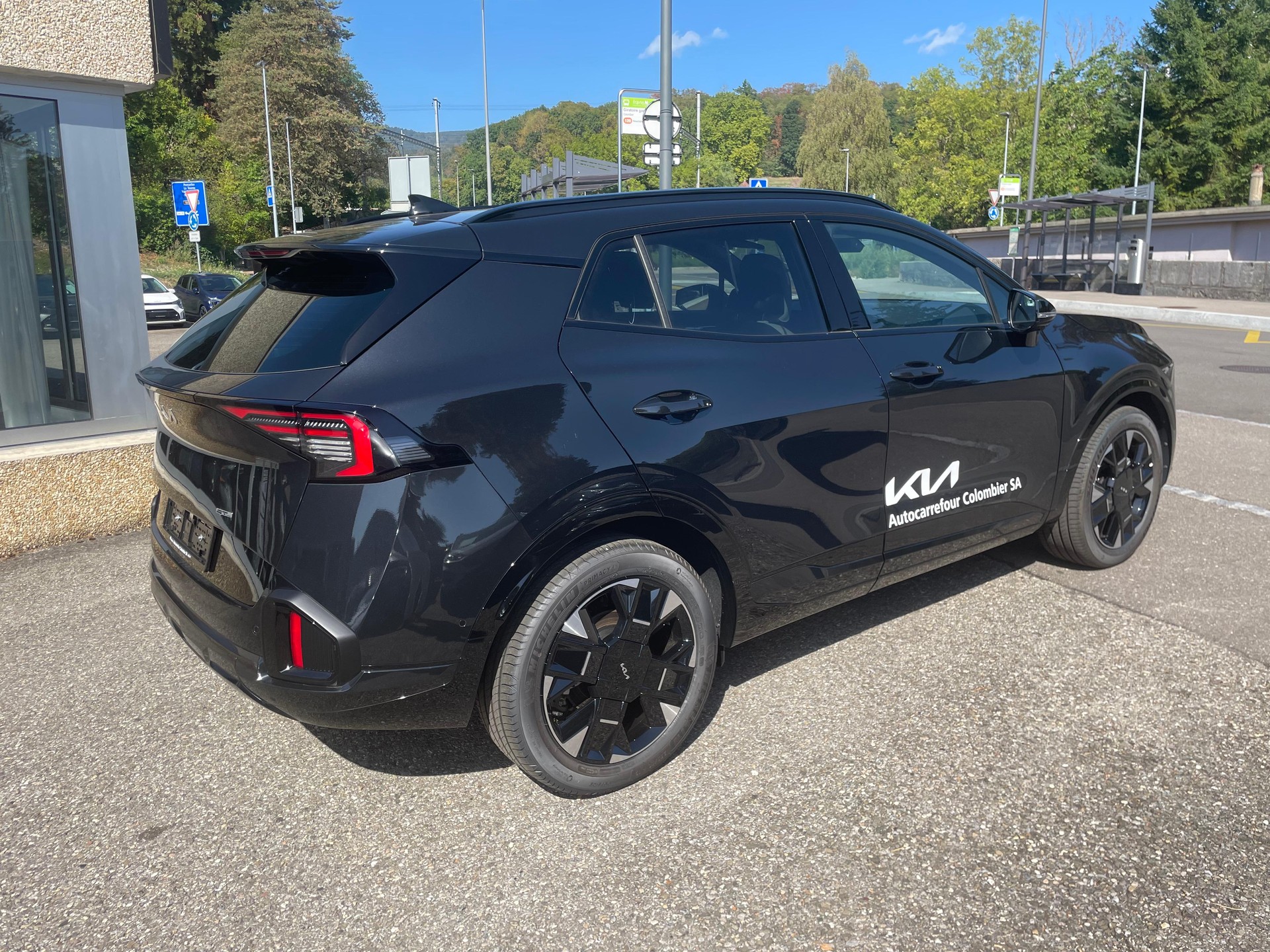KIA Sportage 1.6 T-GDi Hybrid GT-Line-image-2