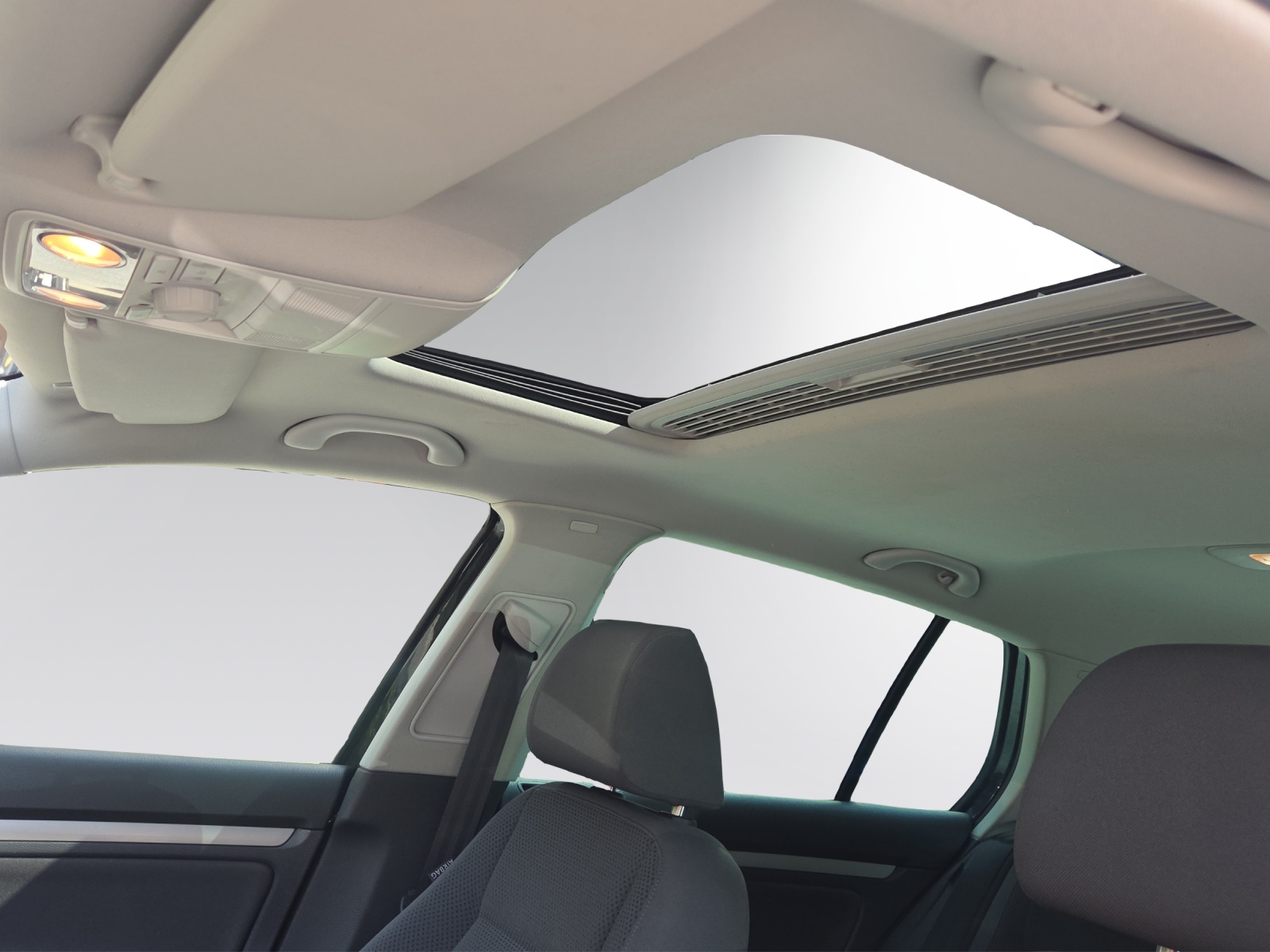 VW Golf 2.0 FSI Comfortline 4Motion-image-14