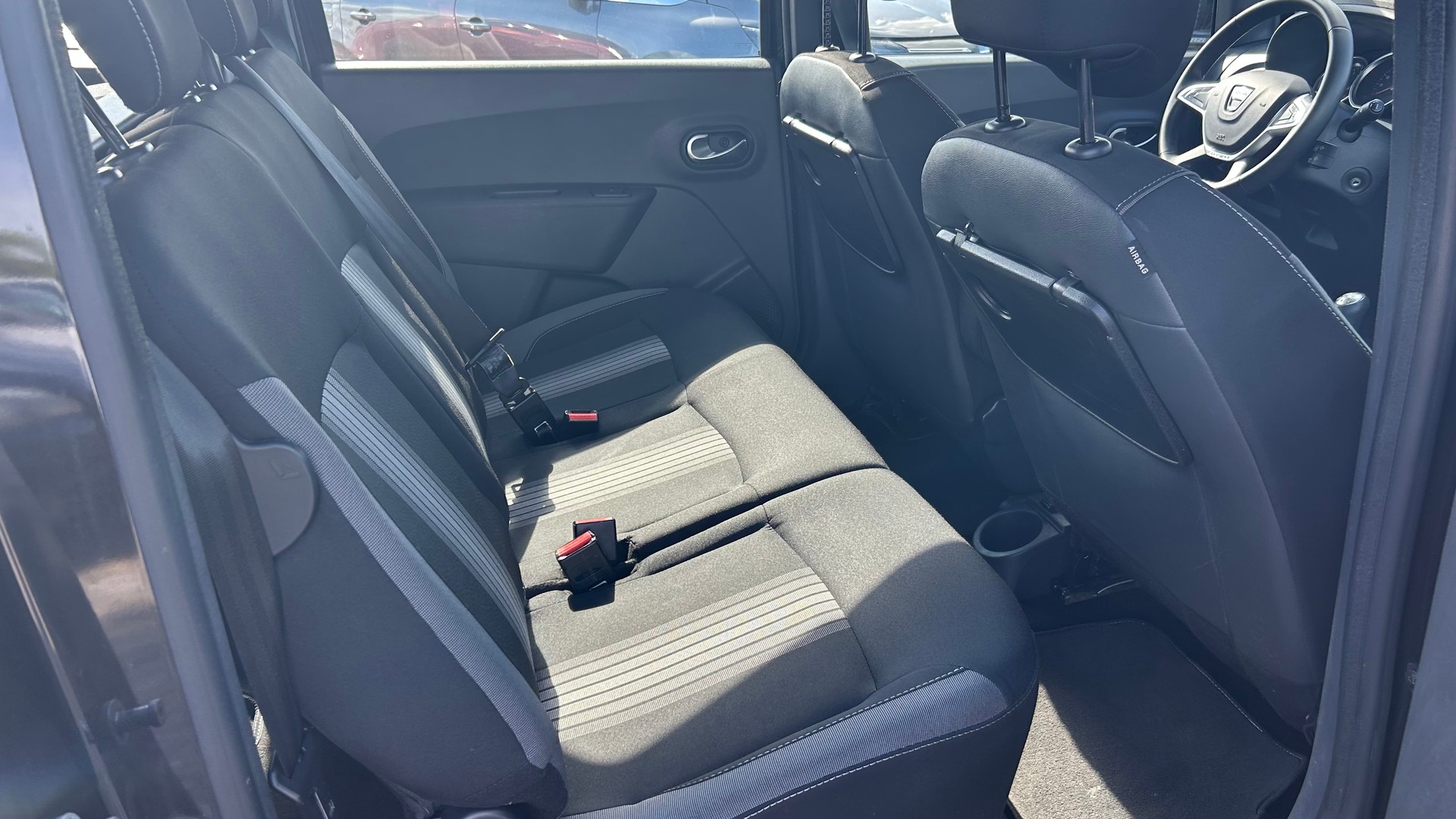 DACIA Lodgy 1.2 T Stepway 7PL-image-25