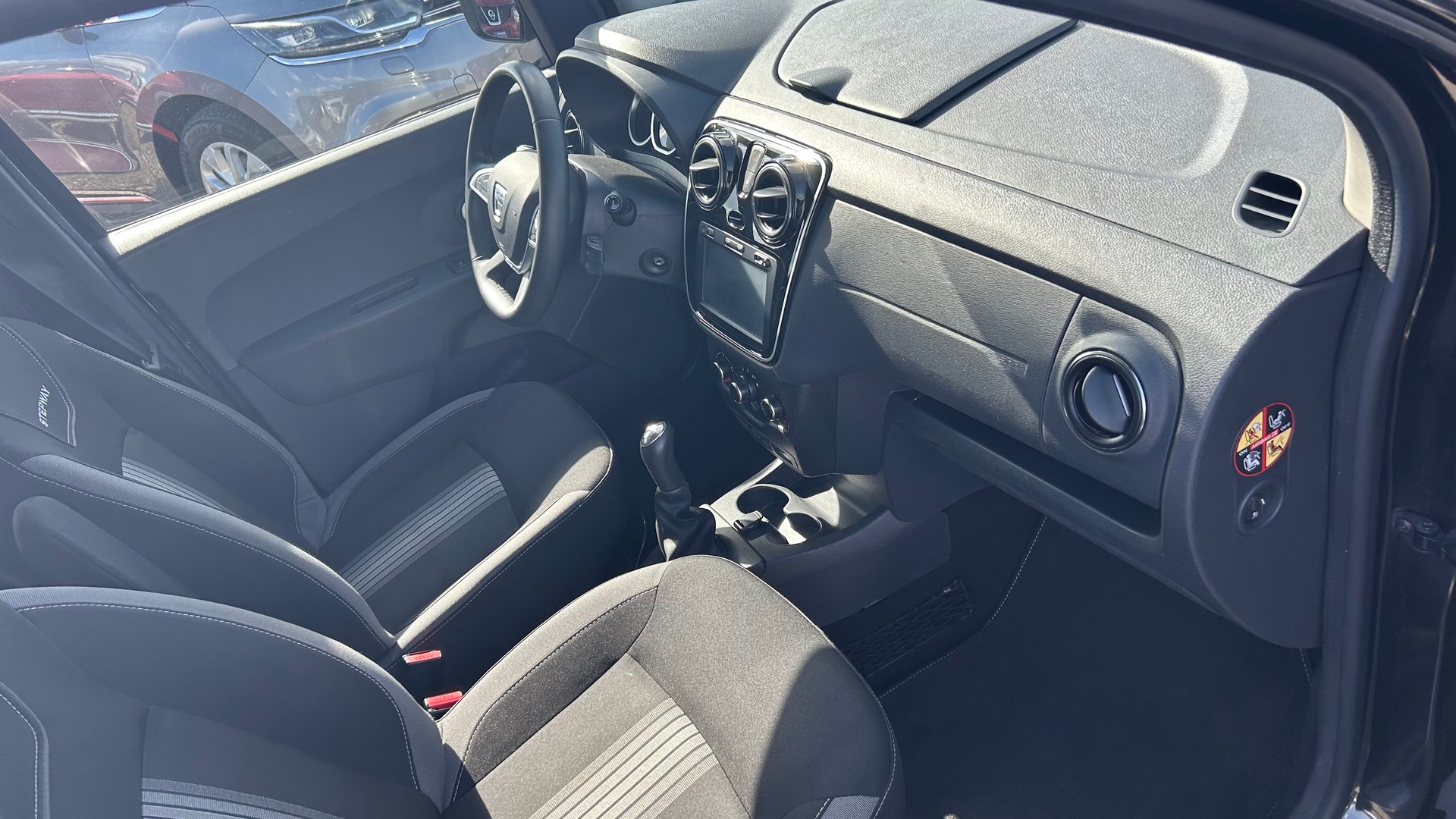 DACIA Lodgy 1.2 T Stepway 7PL-image-9