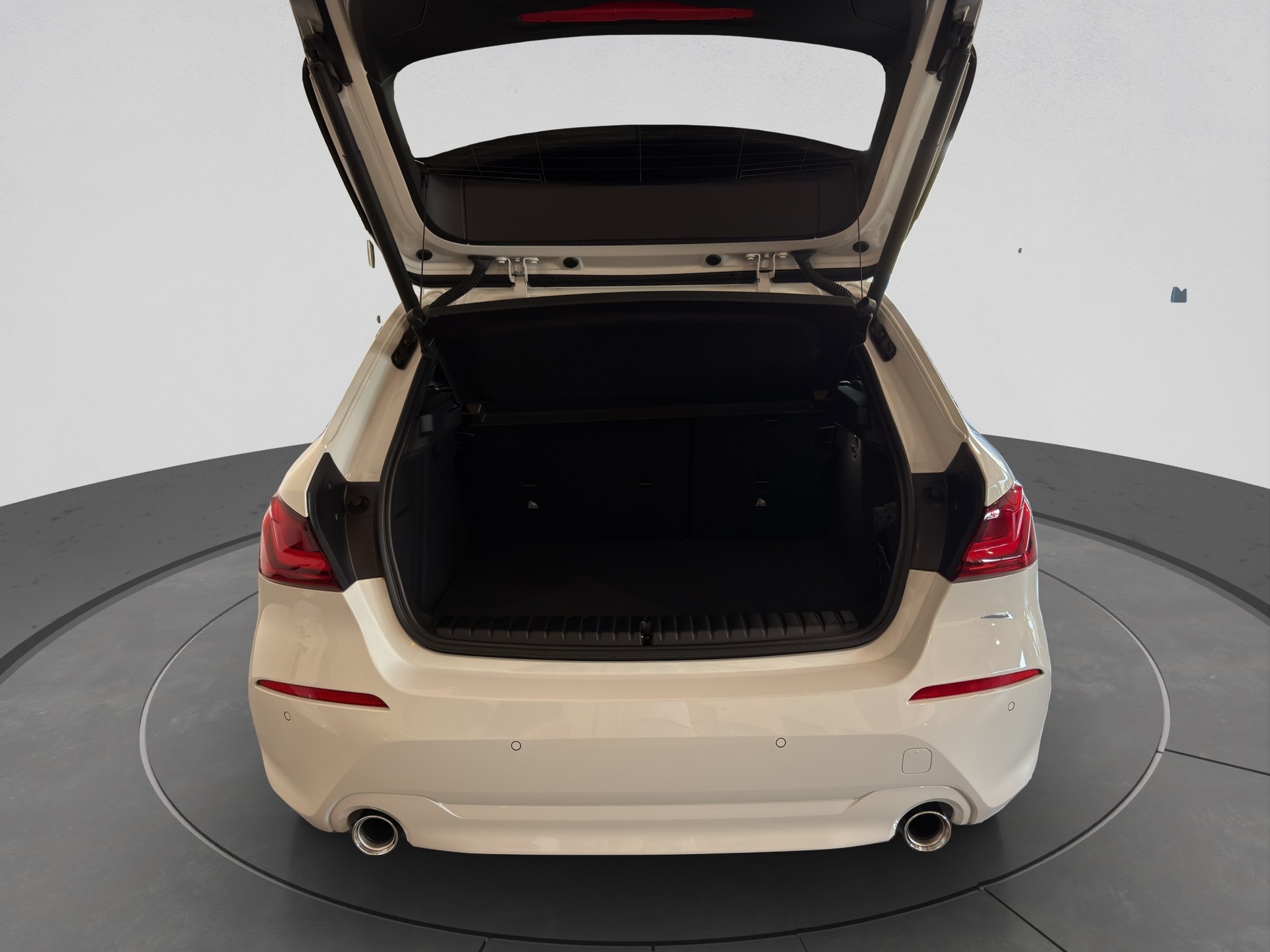 BMW 118d Steptronic-image-17
