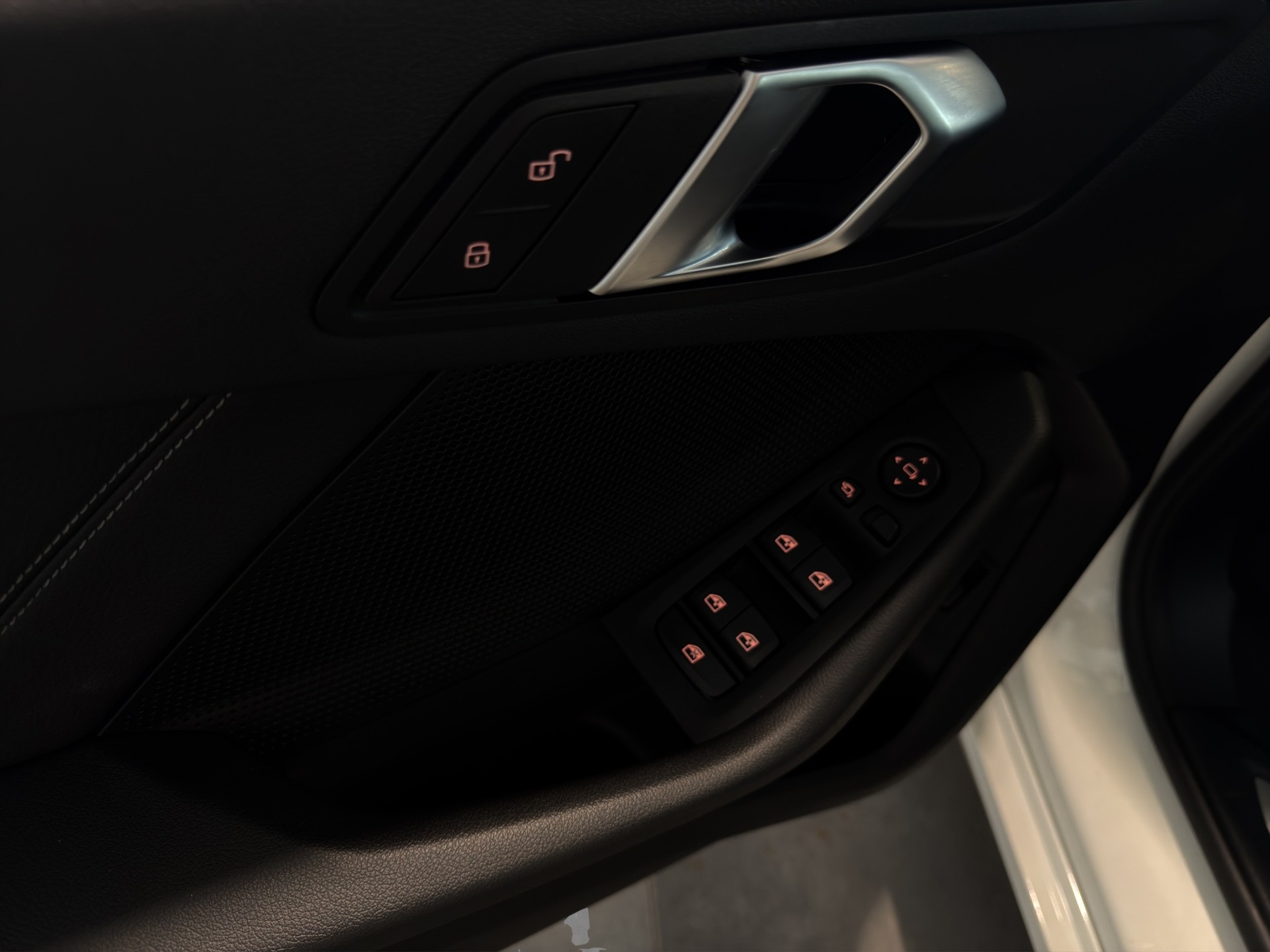 BMW 118d Steptronic-image-12