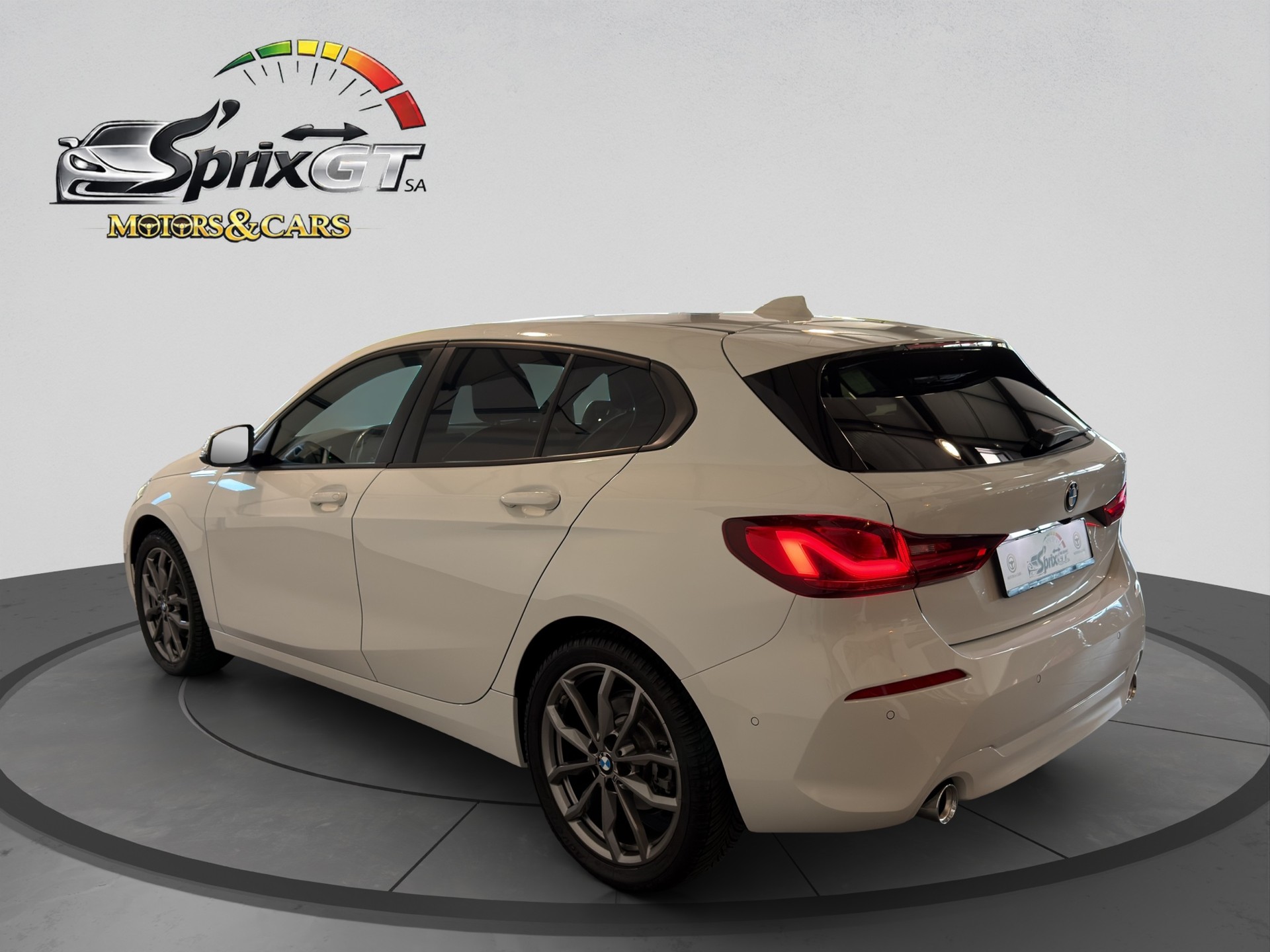 BMW 118d Steptronic-image-3
