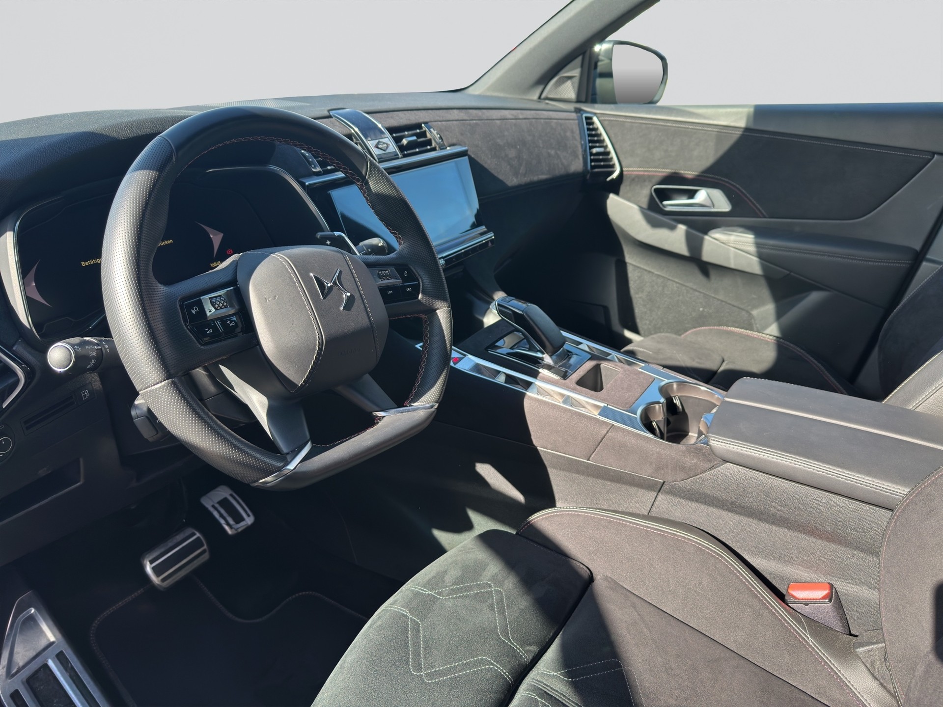 DS AUTOMOBILES DS7 DS 7 Crossback E-Tense 300 4x4 Performance Line-image-6