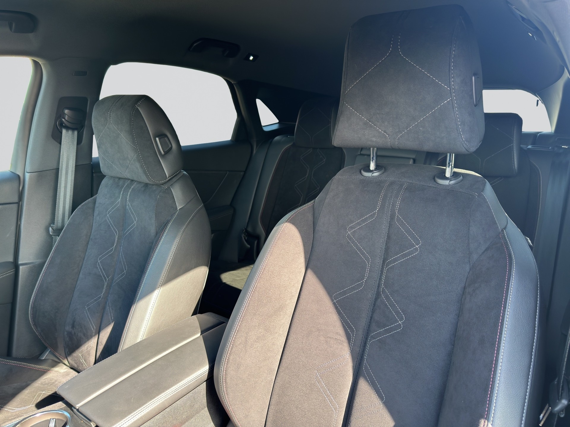 DS AUTOMOBILES DS7 DS 7 Crossback E-Tense 300 4x4 Performance Line-image-5