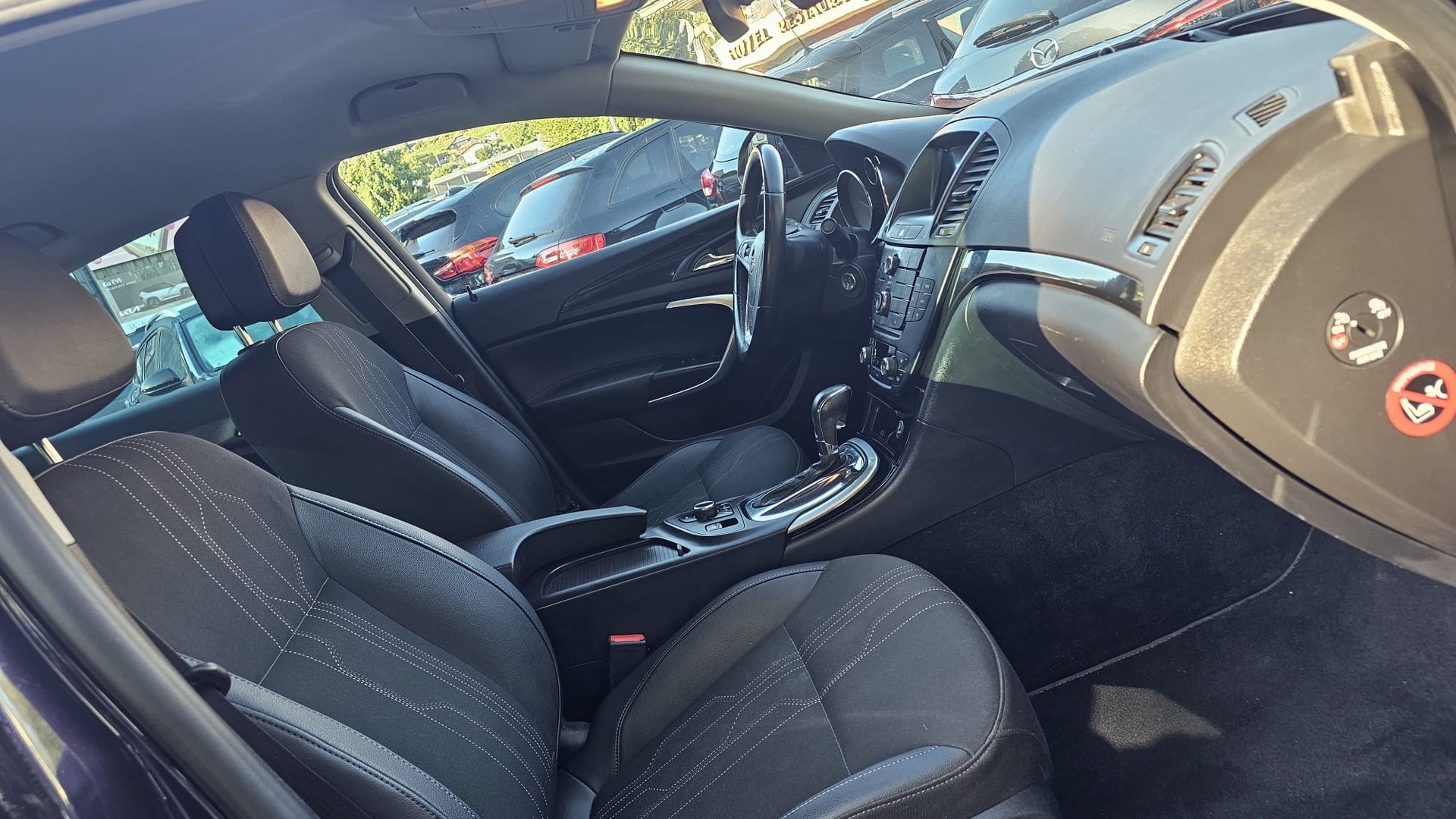 OPEL Insignia 2.0 Turbo Sport Edition Automatic-image-10
