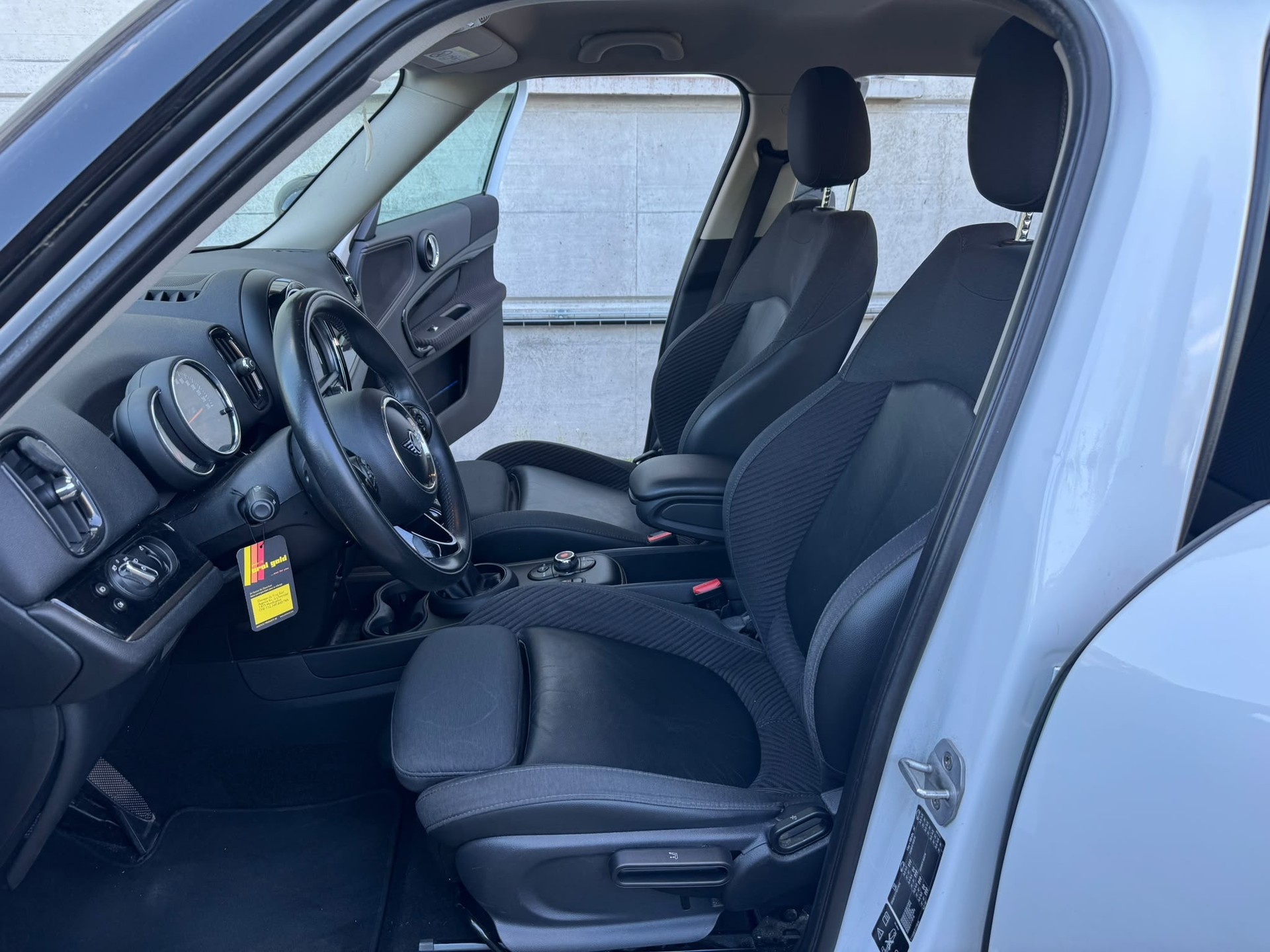 MINI Countryman Cooper ALL4 Steptronic-image-5