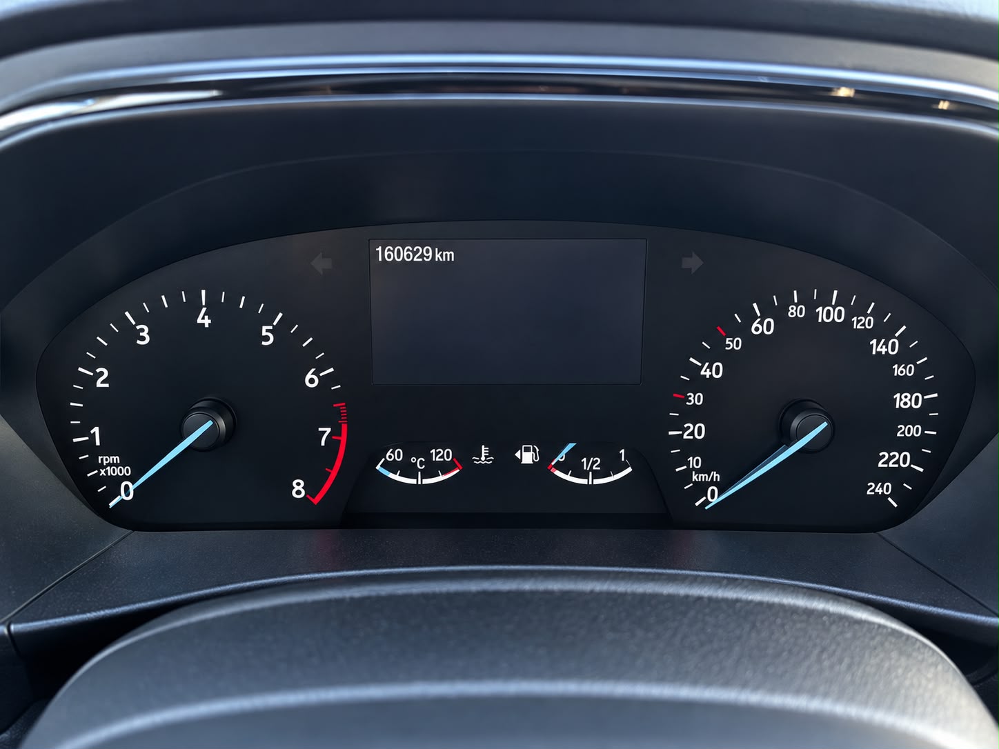 FORD Focus 1.0 SCTi ST Line-image-11