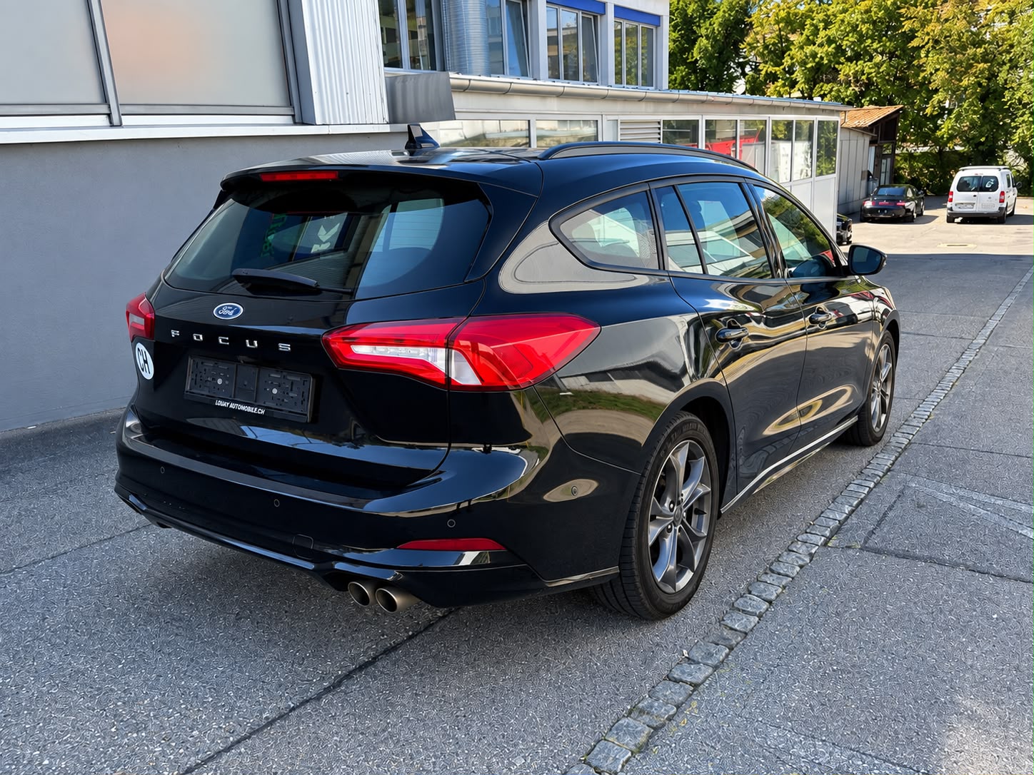 FORD Focus 1.0 SCTi ST Line-image-2